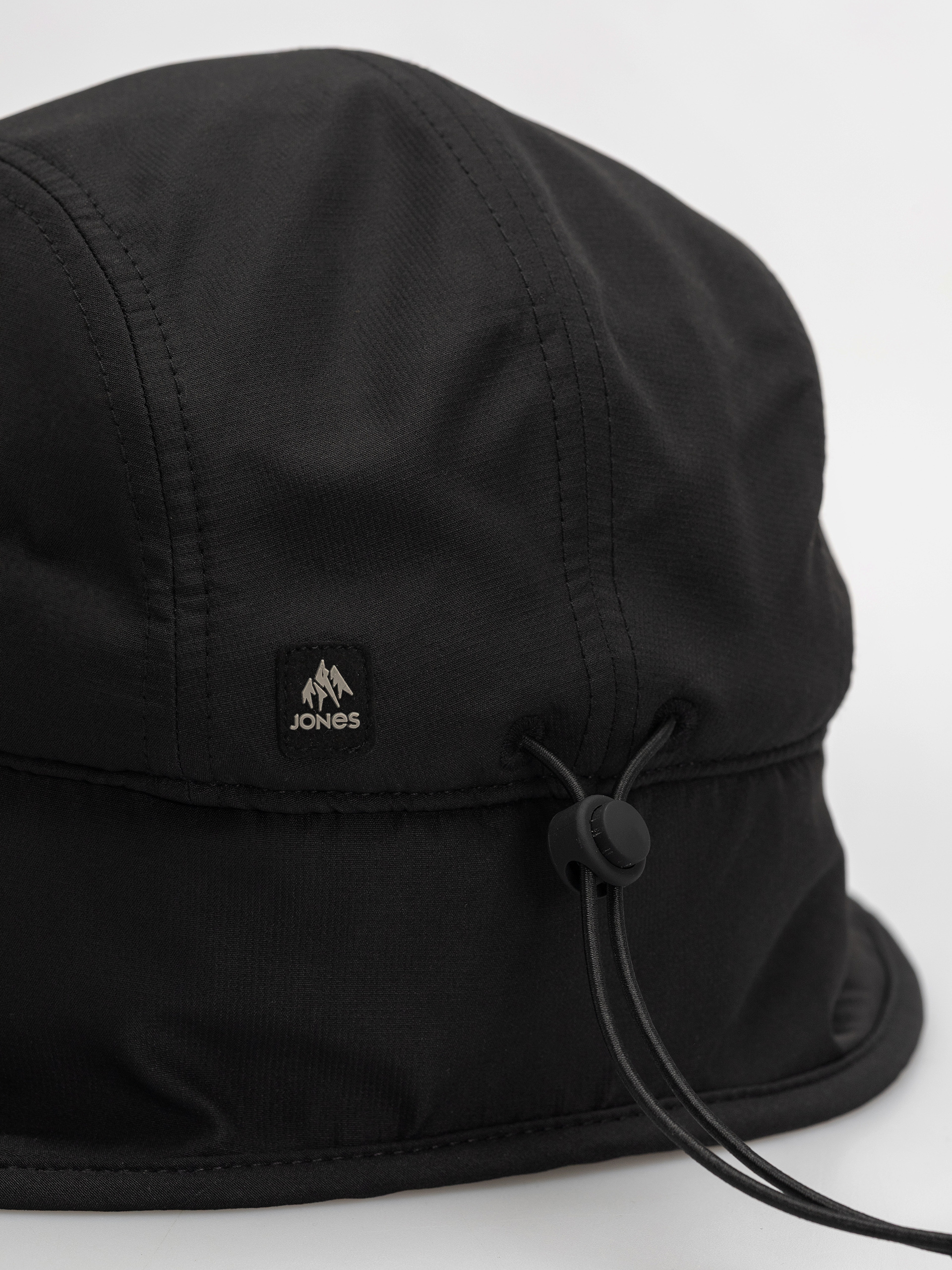 Kšiltovka  Jones Snowboards Denali Rec Fl Earflap (stealth black)