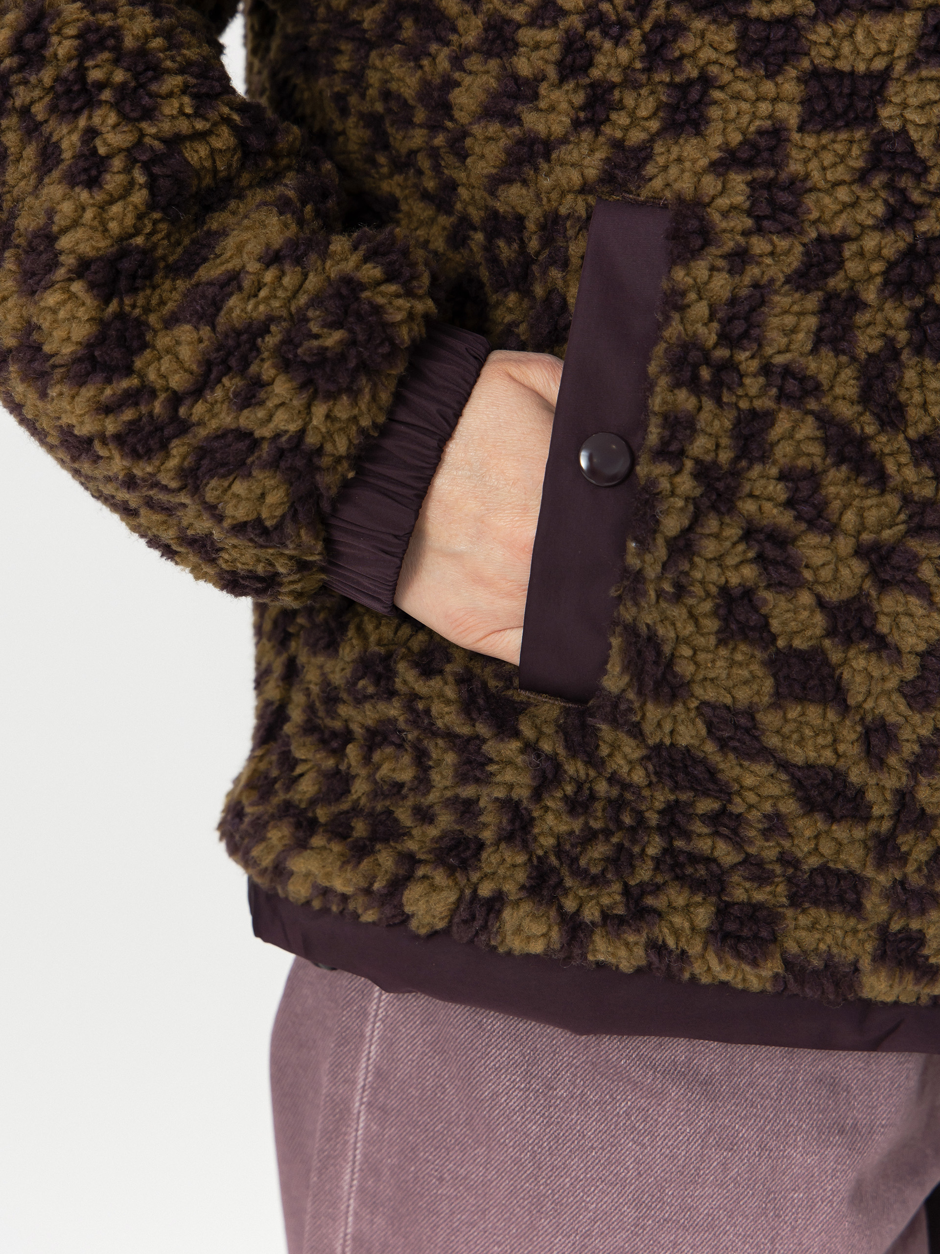 Kabát Vans Suffolk Cheetah Check Pile Coat Wmn (dark port)