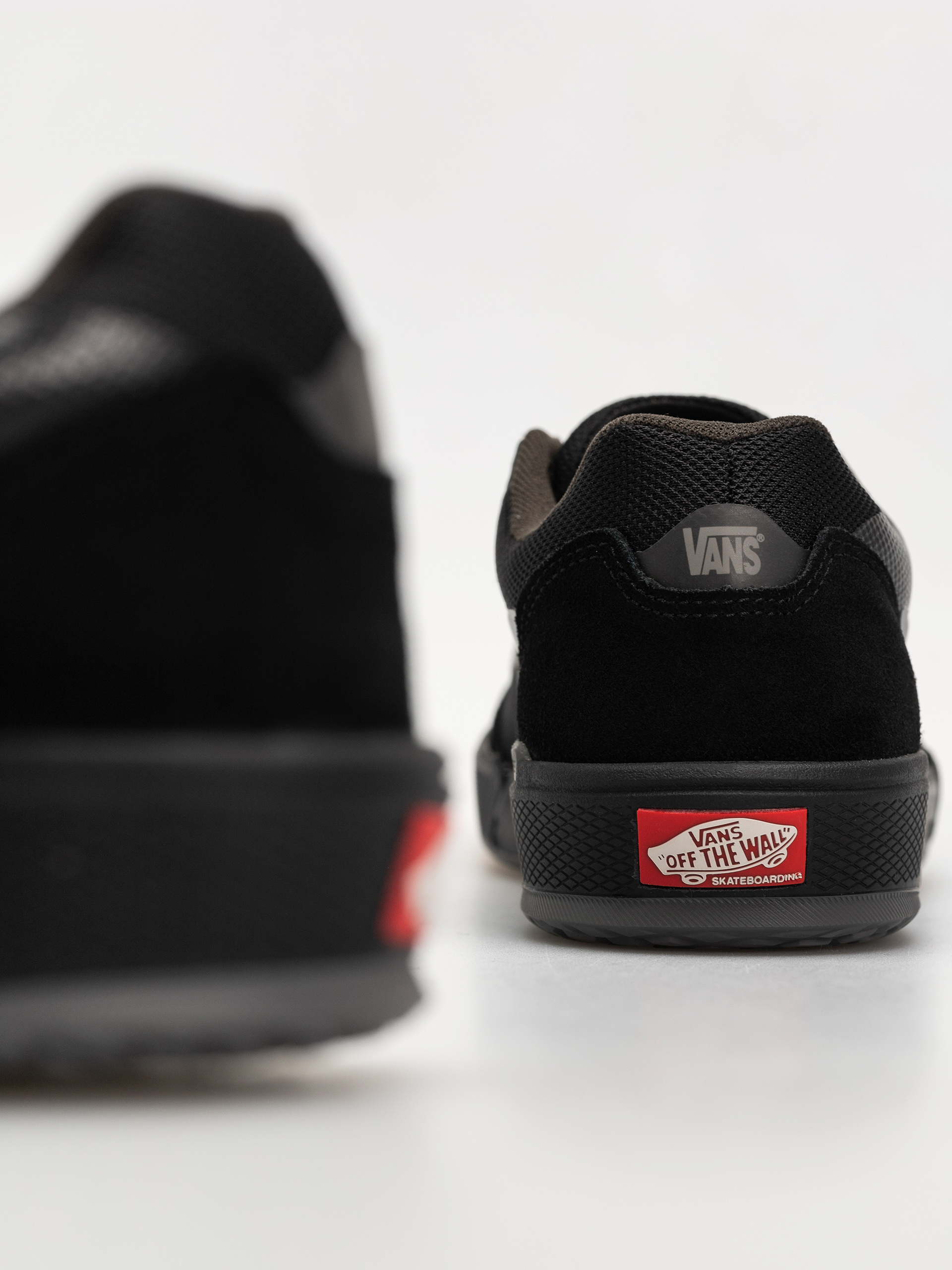 Boty Vans Skate Ave 2.0 (black/metallic)