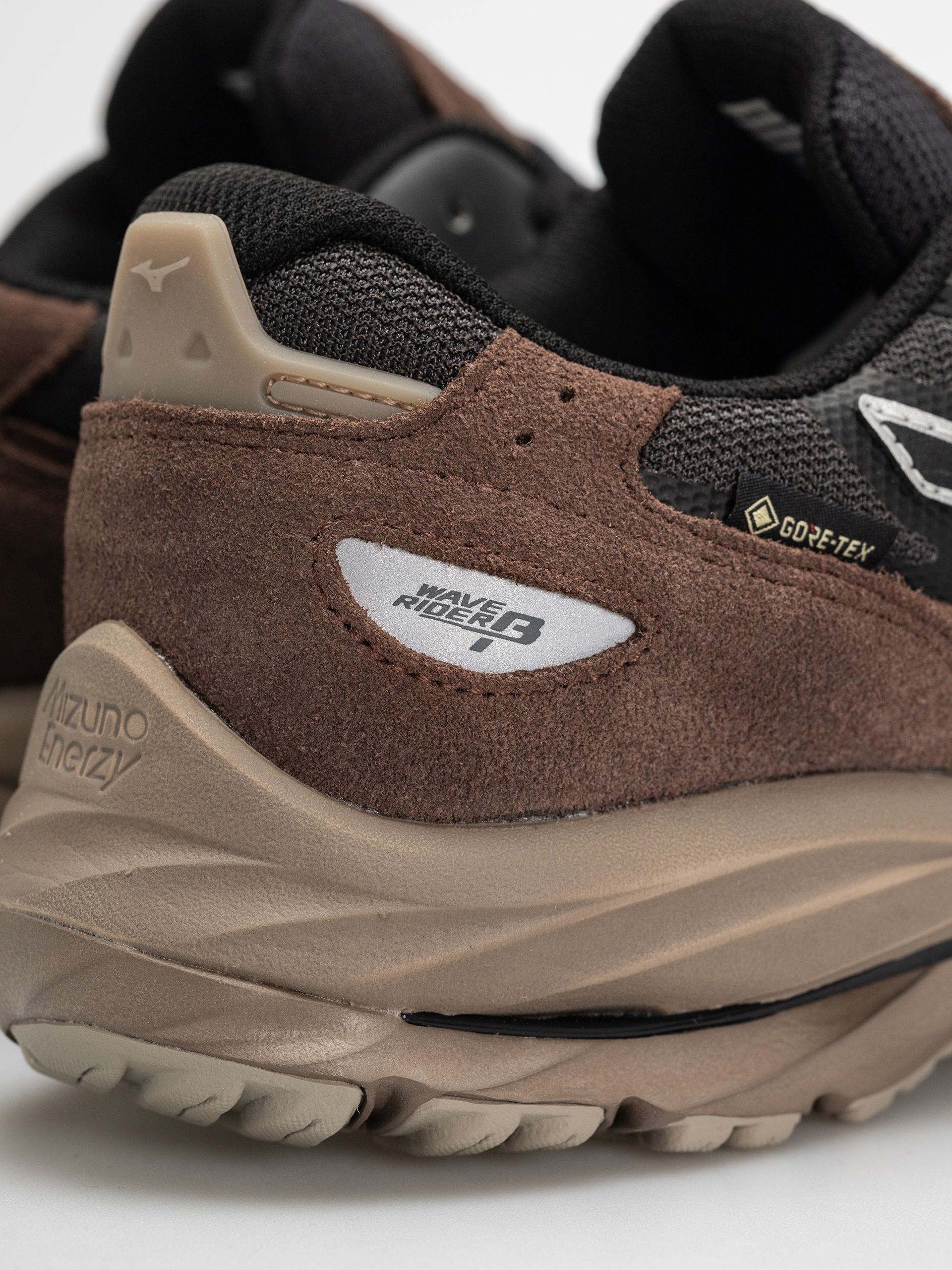 Boty Mizuno Wave Rider GTX (black sand/black/chicory coffee)