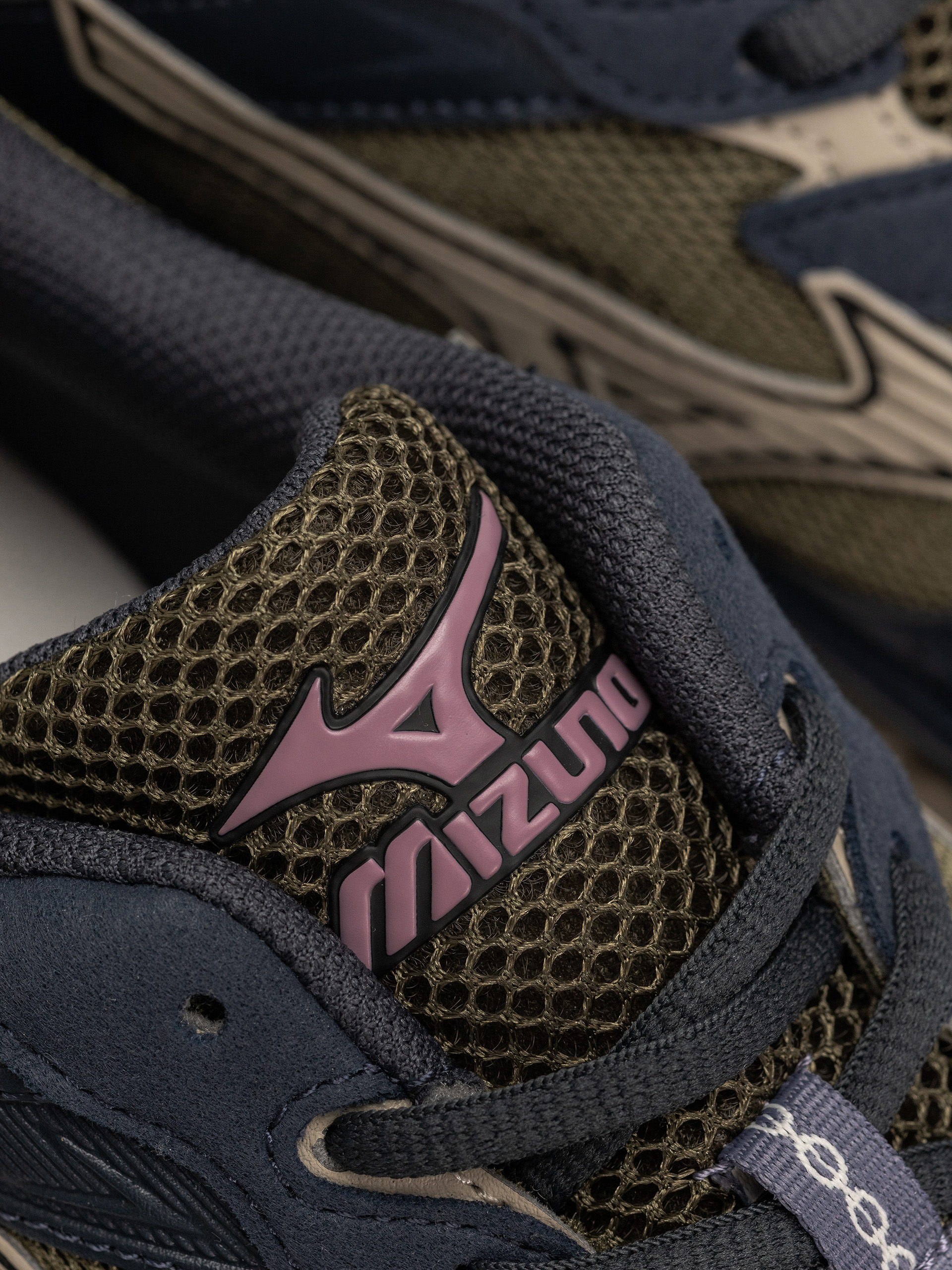 Boty Mizuno MXR (grape leaf/vintage khaki/salute)