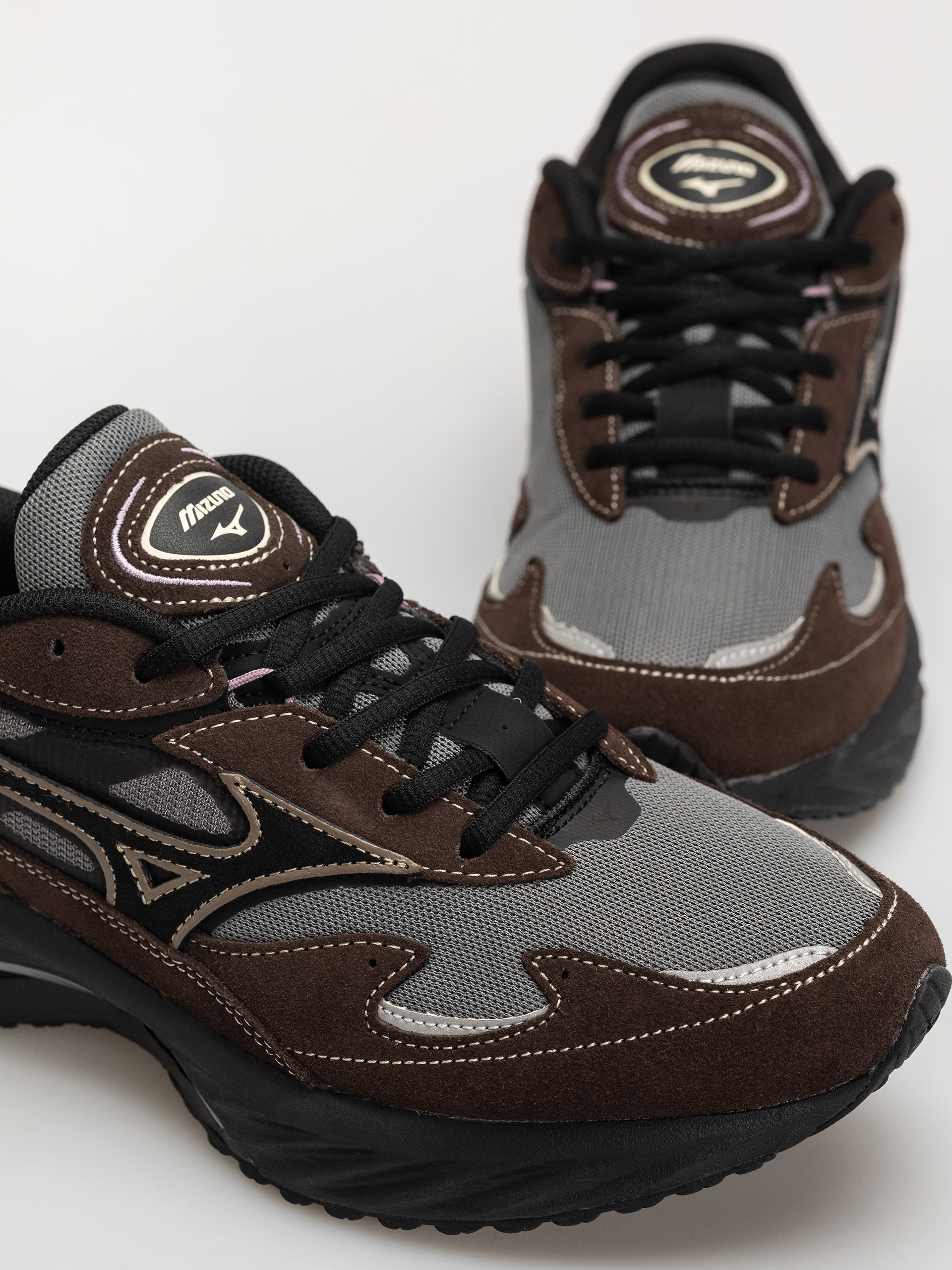 Boty Mizuno Wave Rider (quiet shade/black/mole)