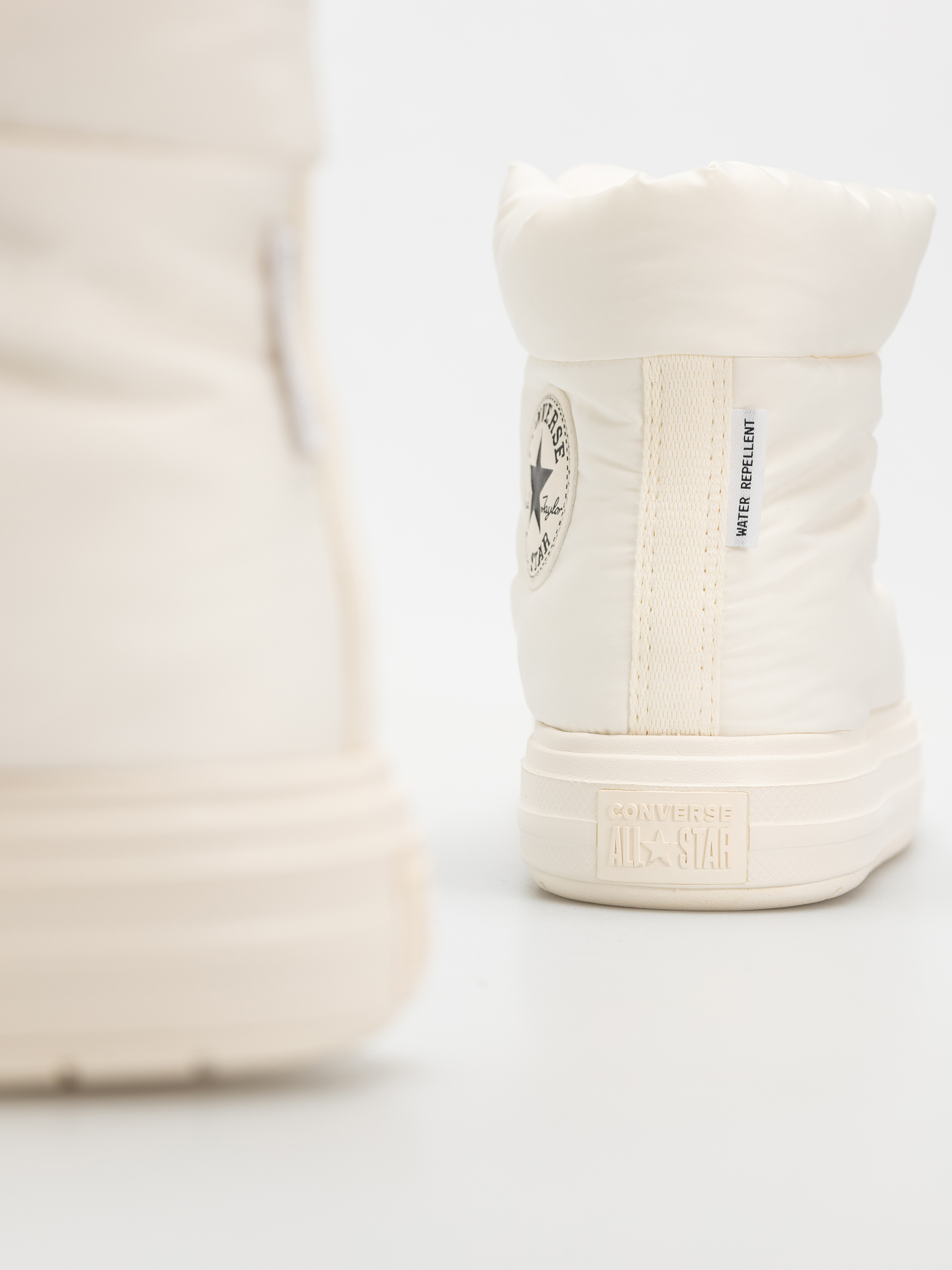 Boty Converse Chuck Taylor All Star Elements Boot Mid (egret/egret/black)