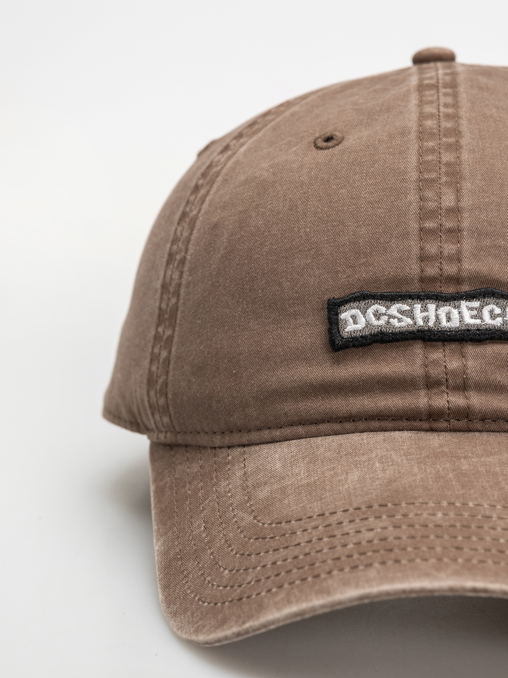 Kšiltovka  DC Patch It (toffee)