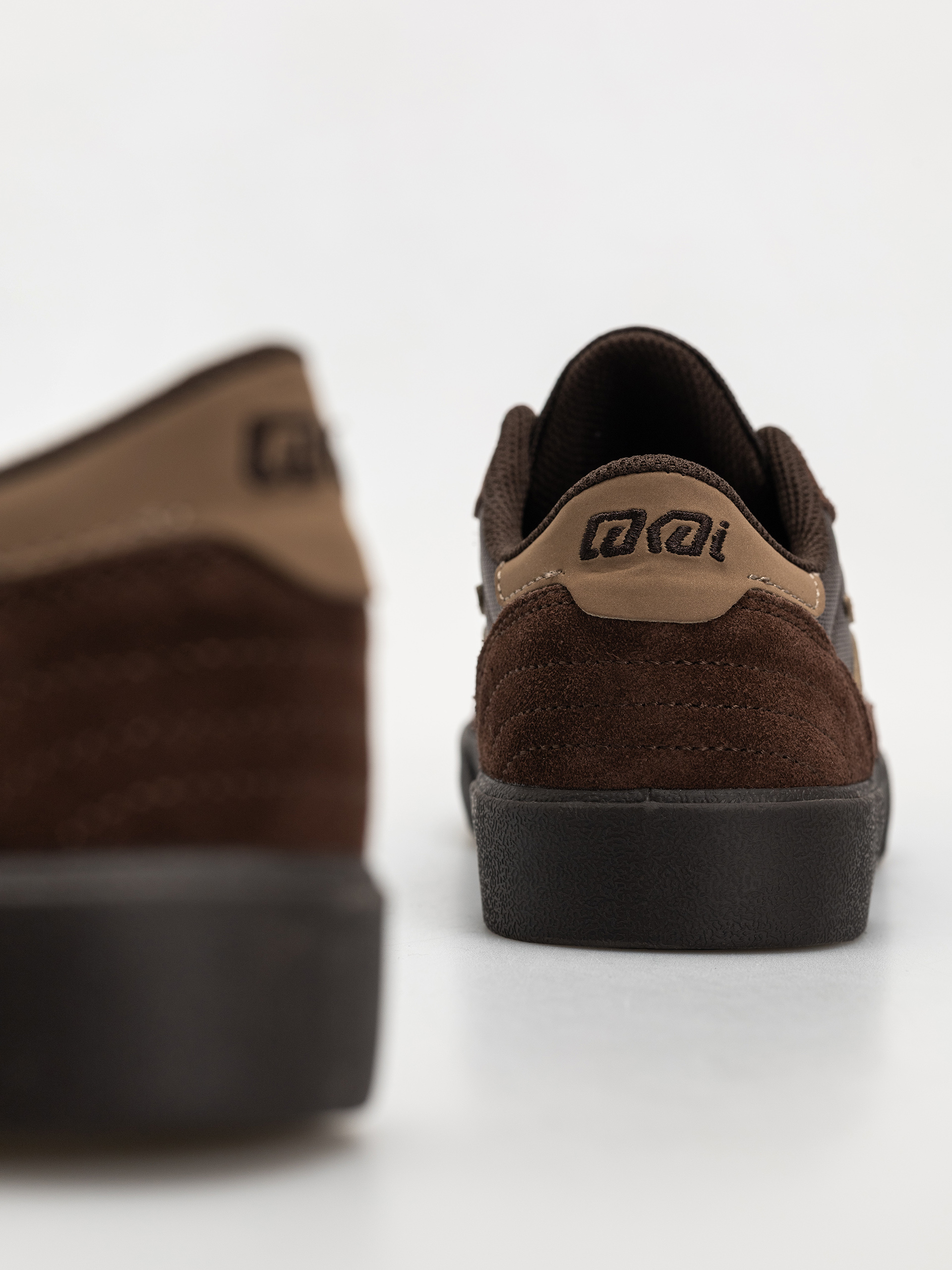 Boty Lakai Cambridge (chestnut suede monochrome)