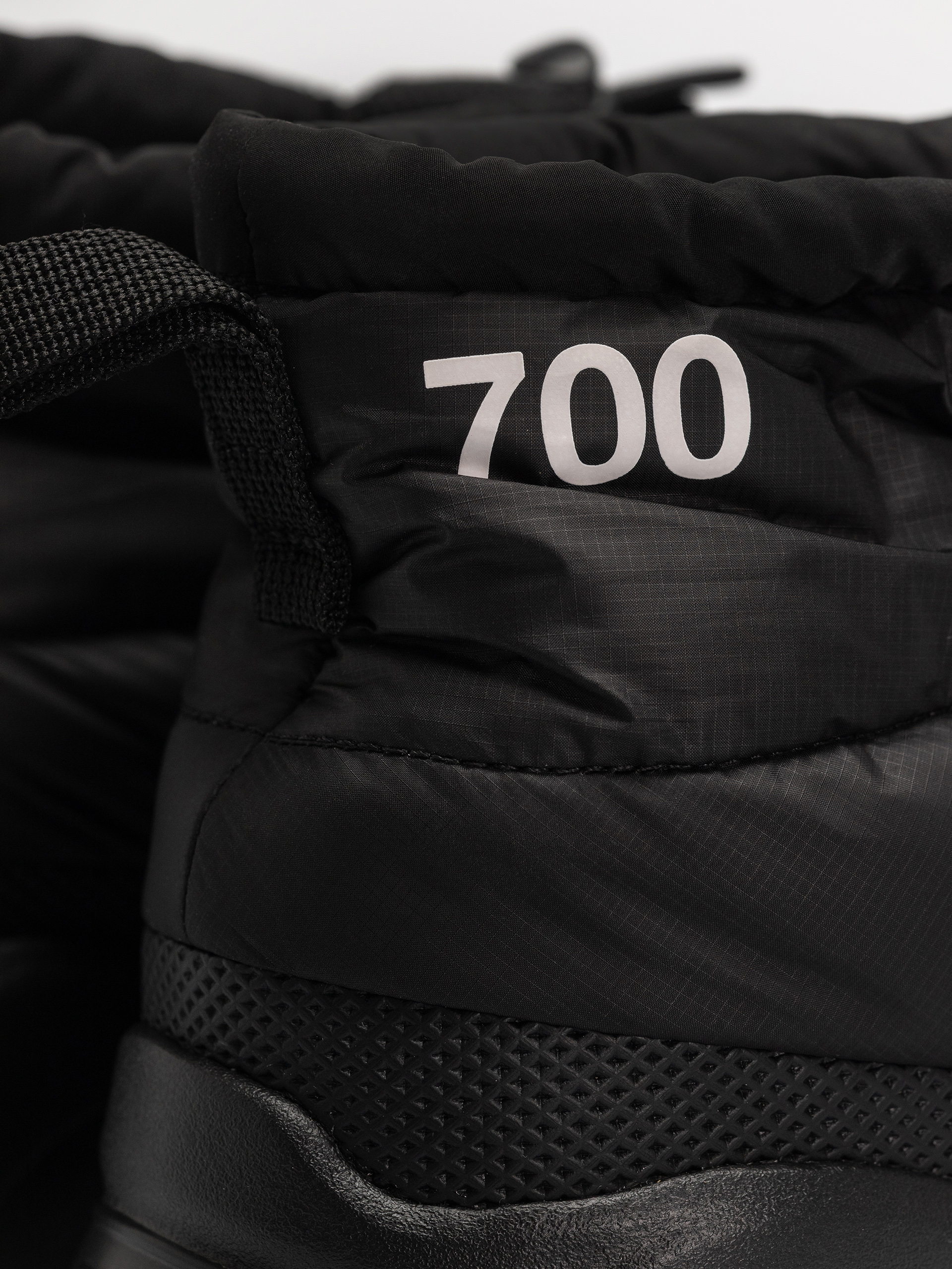 Boty The North Face Nuptse Traction Chukka (tnf black/tnf black)