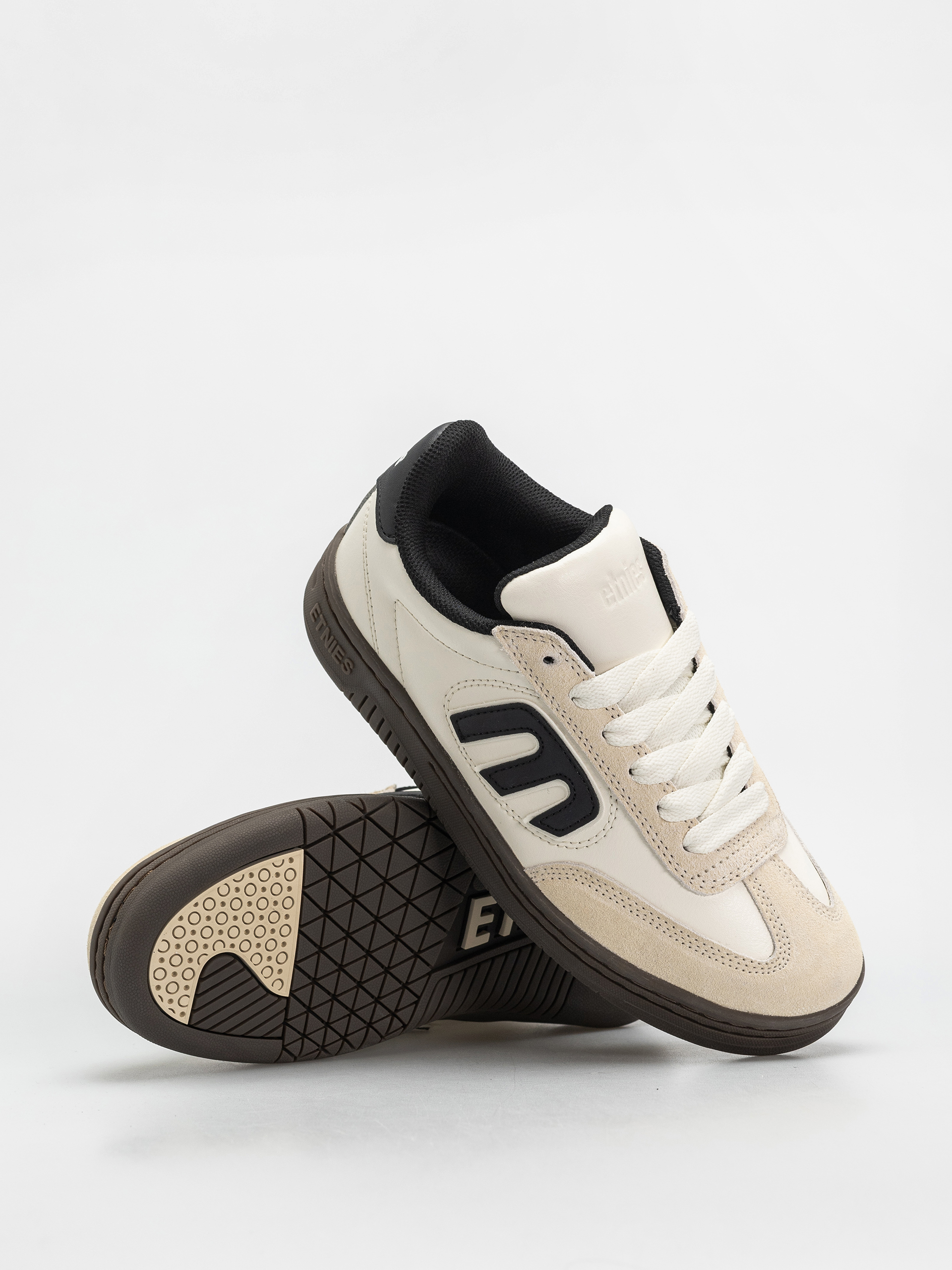 Boty Etnies Locut (white/black/gum)