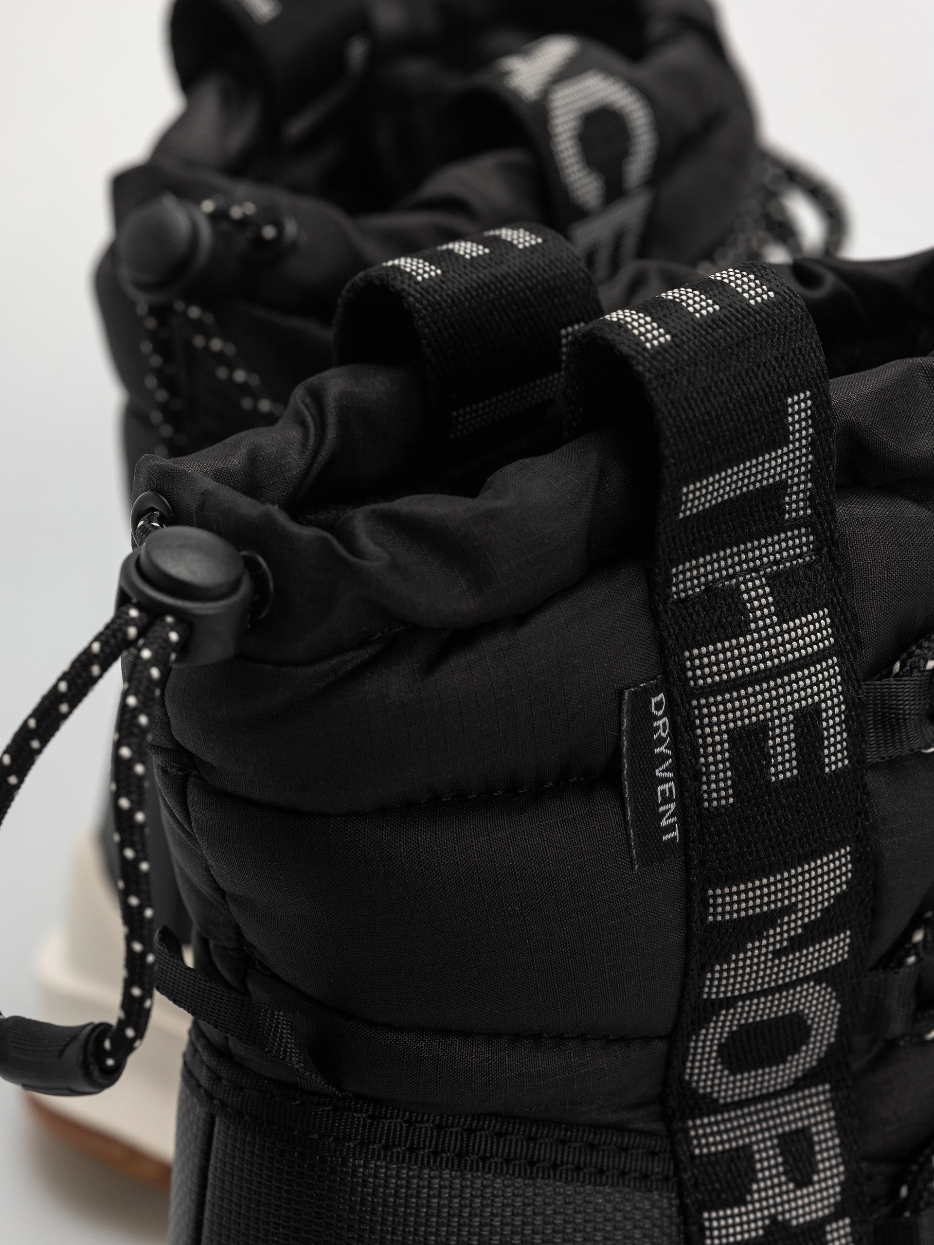 Boty The North Face Thermoball Lace Up Wp Wmn (tnf black/gardenia white)