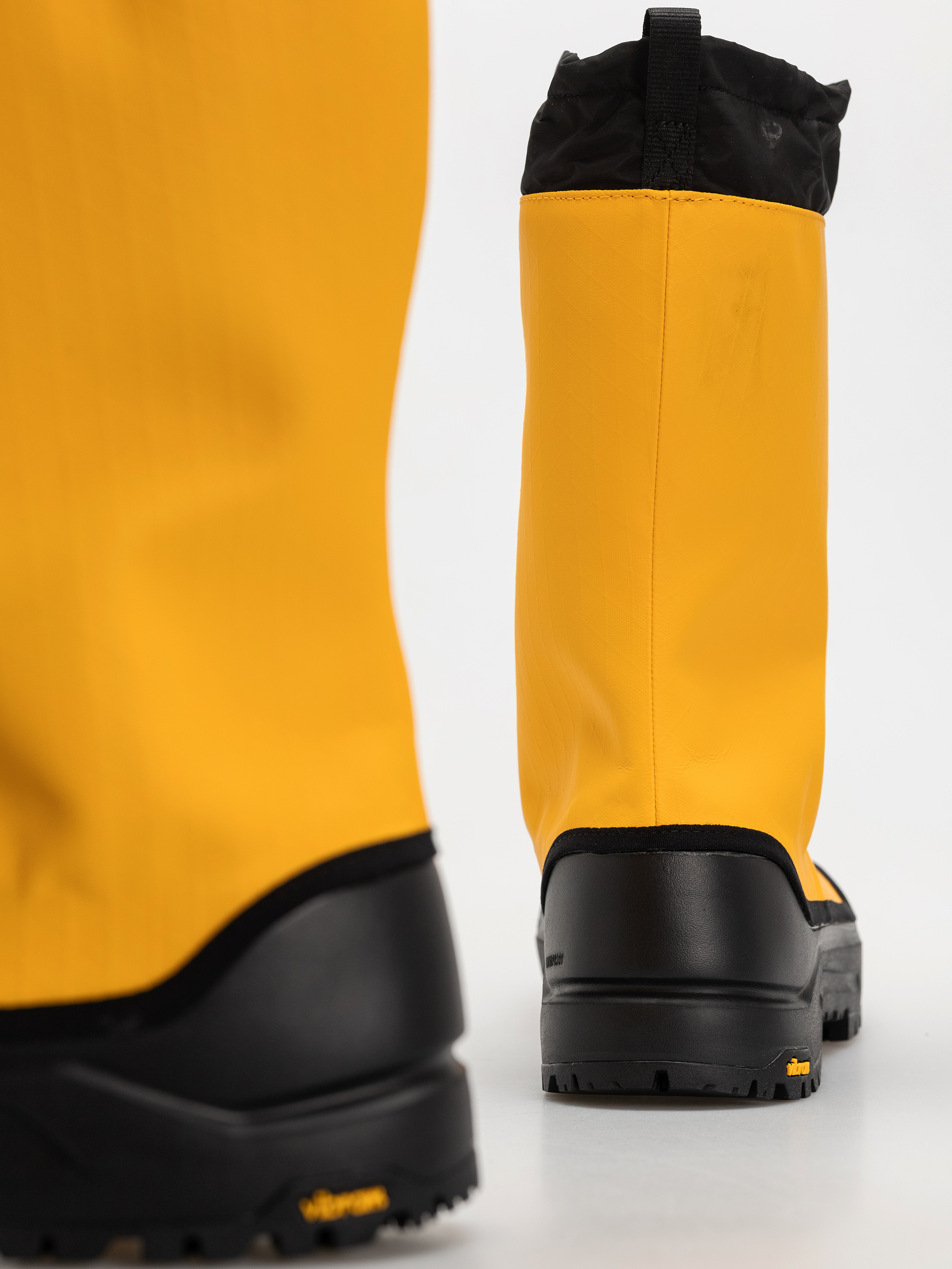 Boty The North Face Base Camp 200 Wp (summit gold/tnf black)