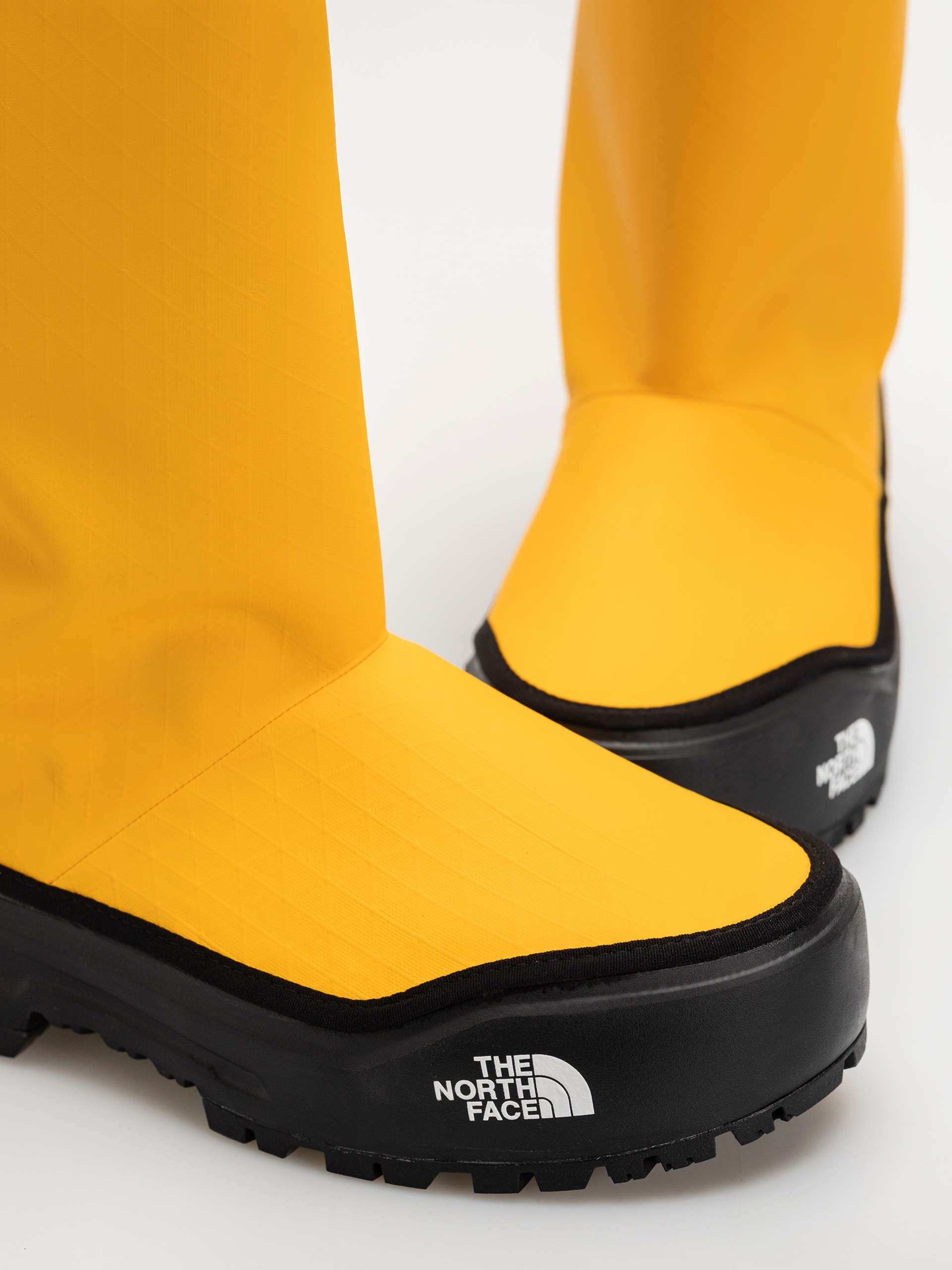 Boty The North Face Base Camp 200 Wp (summit gold/tnf black)