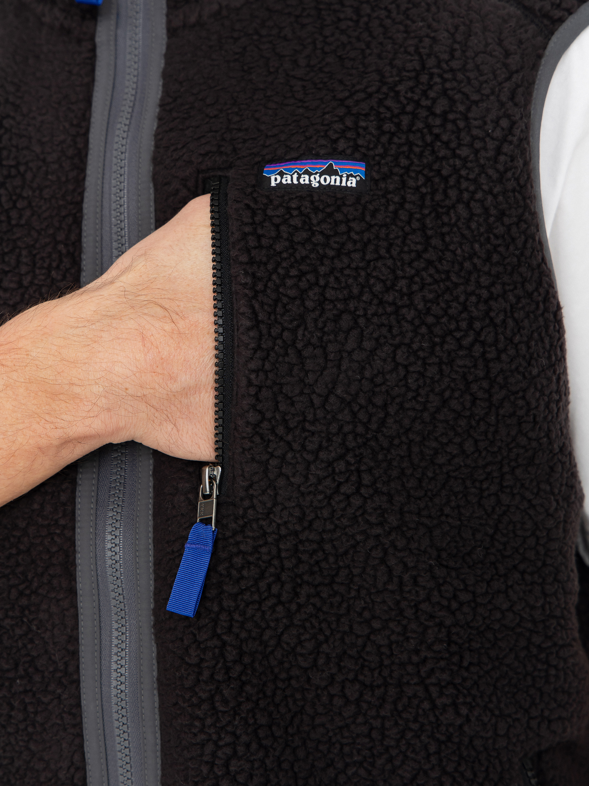 vesta Patagonia Retro Pile (black w/forge grey)