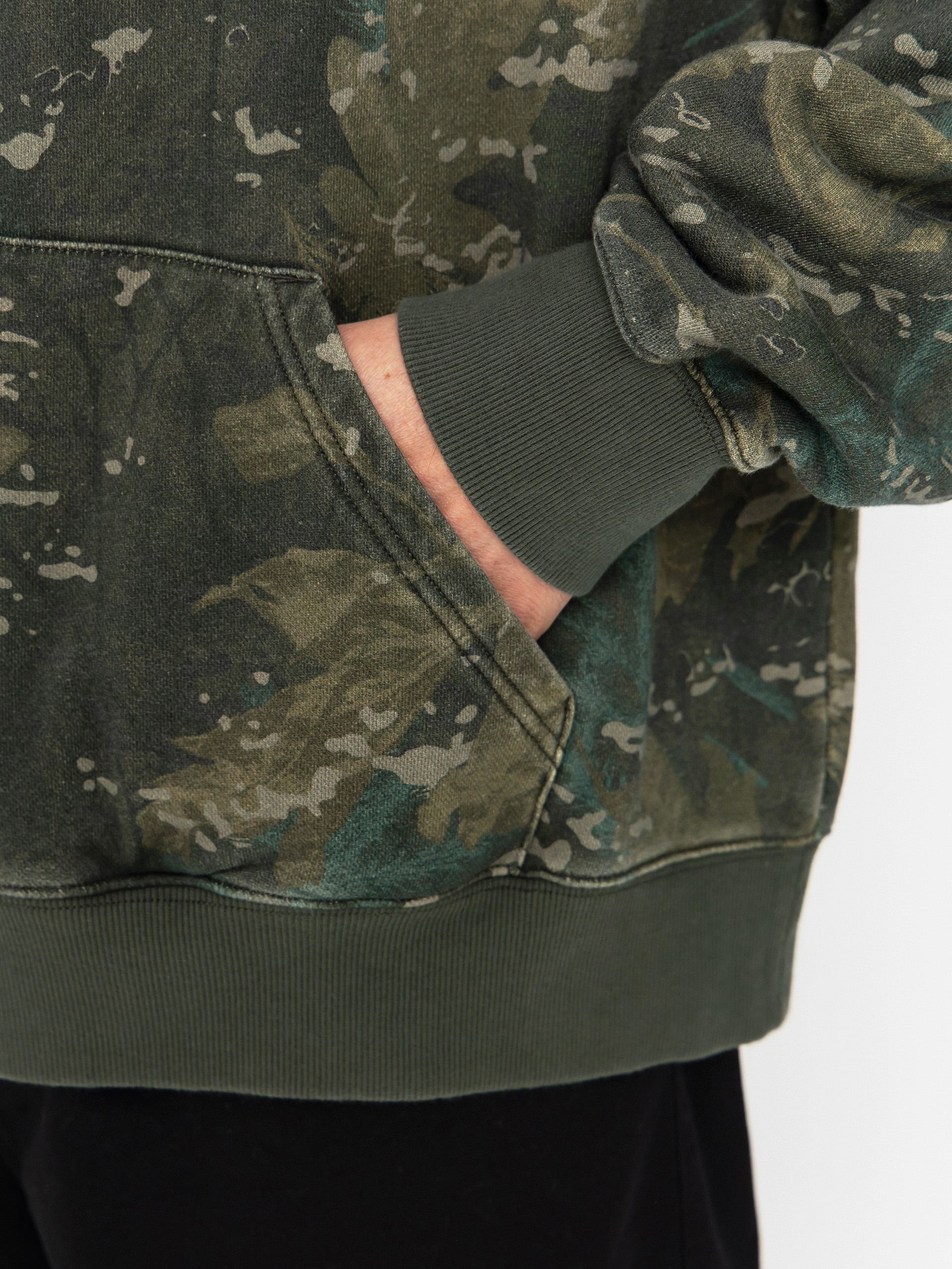 Mikina s kapucí Carhartt WIP Benton HD (camo combi/green/garment dyed)