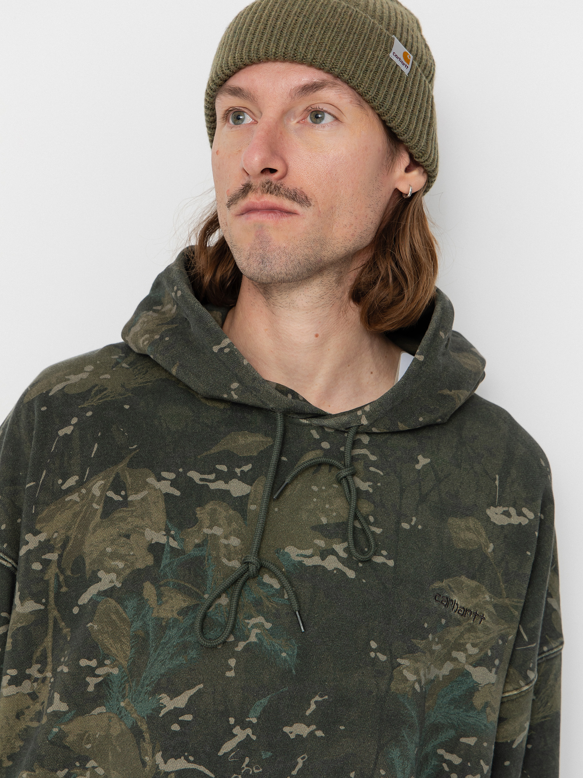 Mikina s kapucí Carhartt WIP Benton HD (camo combi/green/garment dyed)