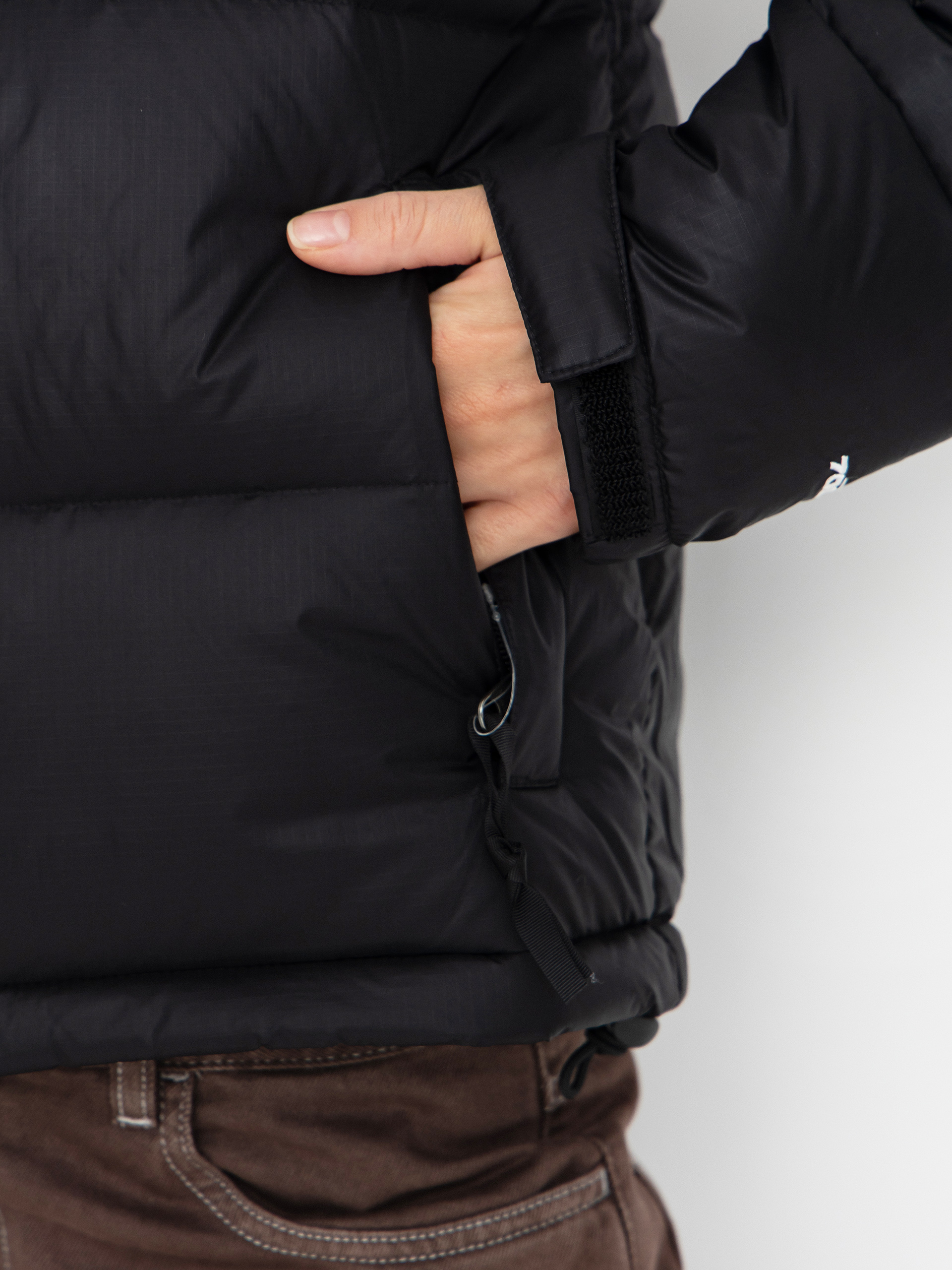 Bunda The North Face 1996 Retro Nuptse Wmn (tnf black/r)