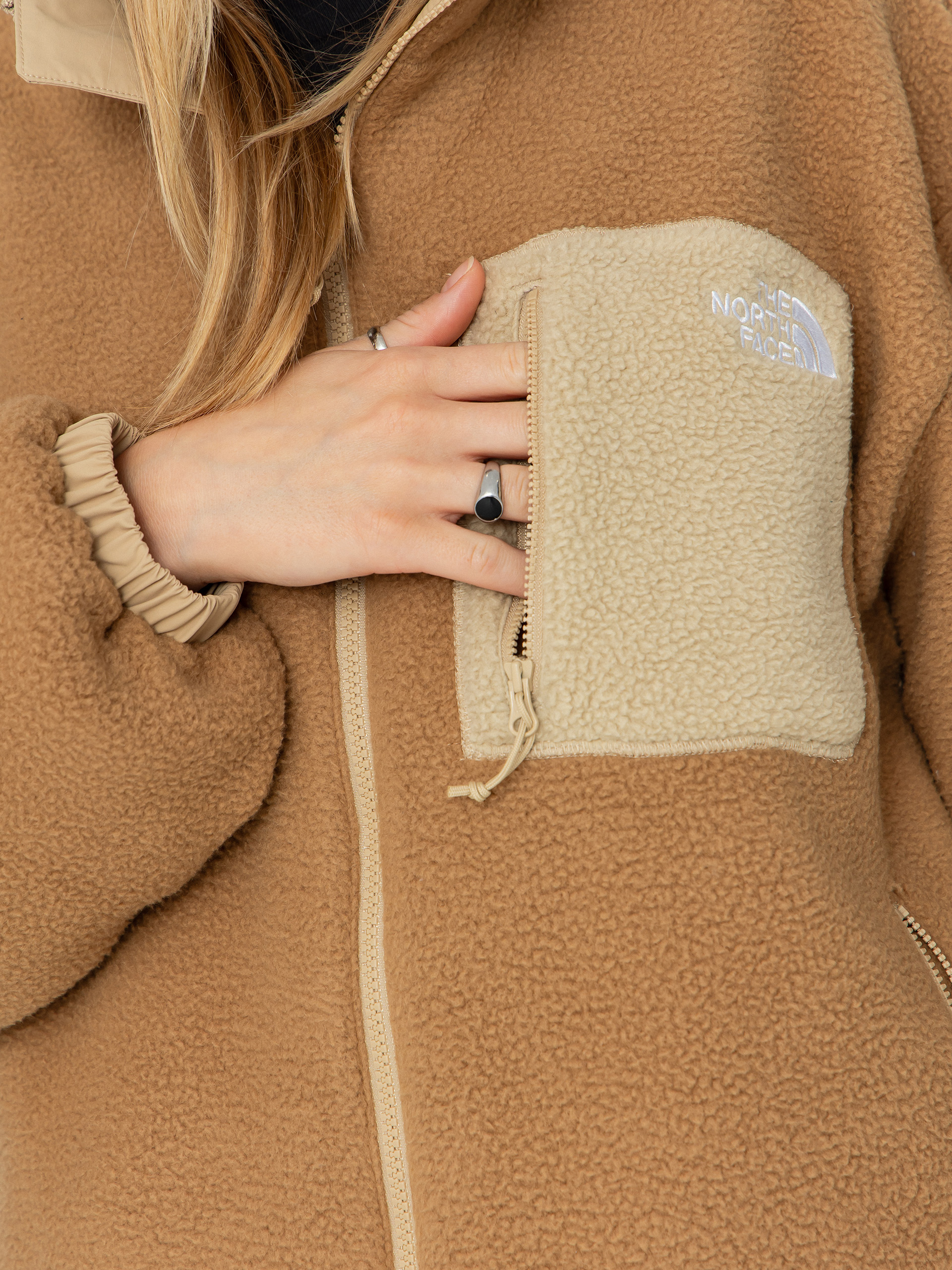 Bunda The North Face Yumiori Reversible (khaki stone/utility brown)