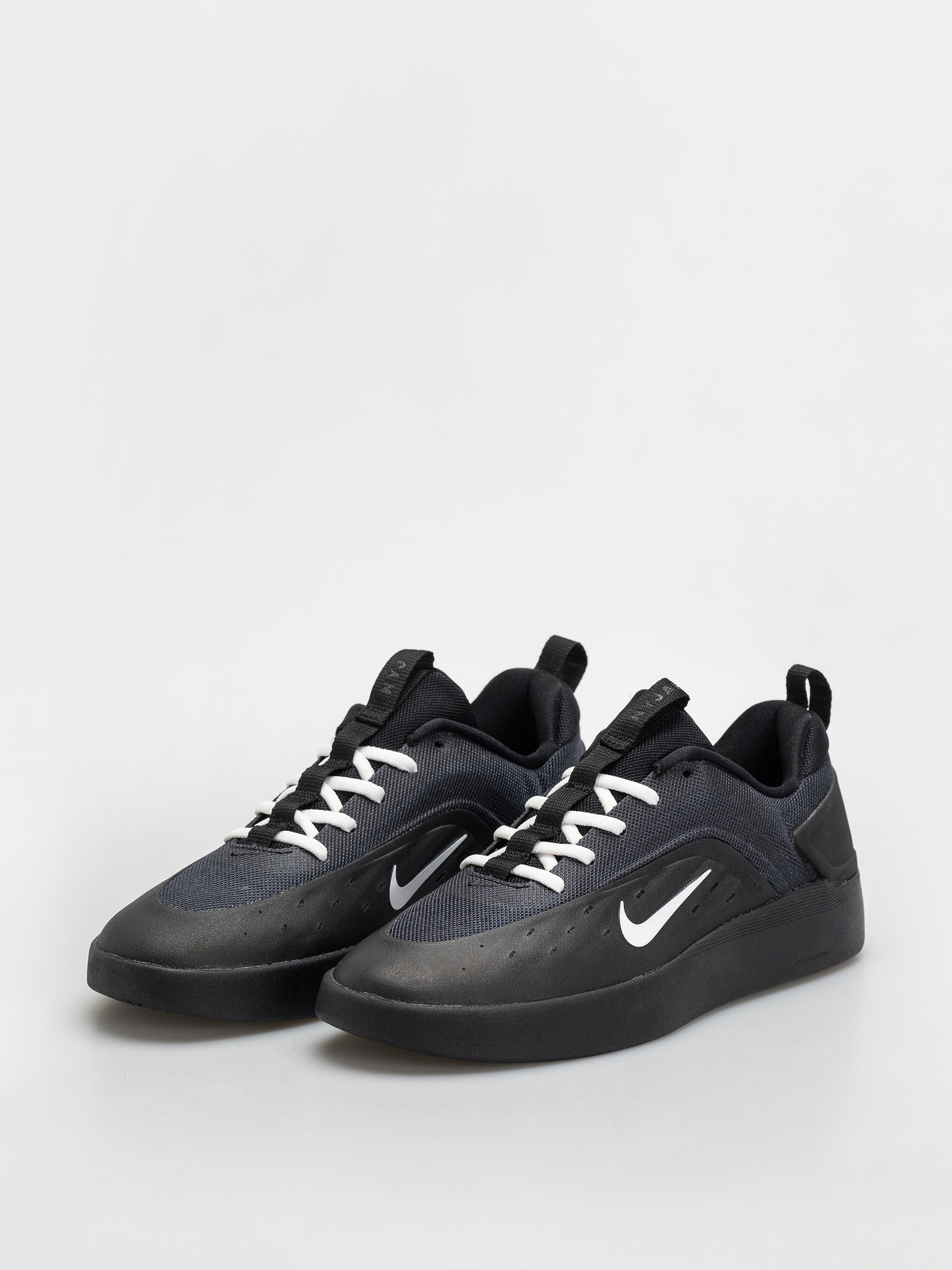 Boty Nike SB Zoom Nyjah 4 (black/white black white)