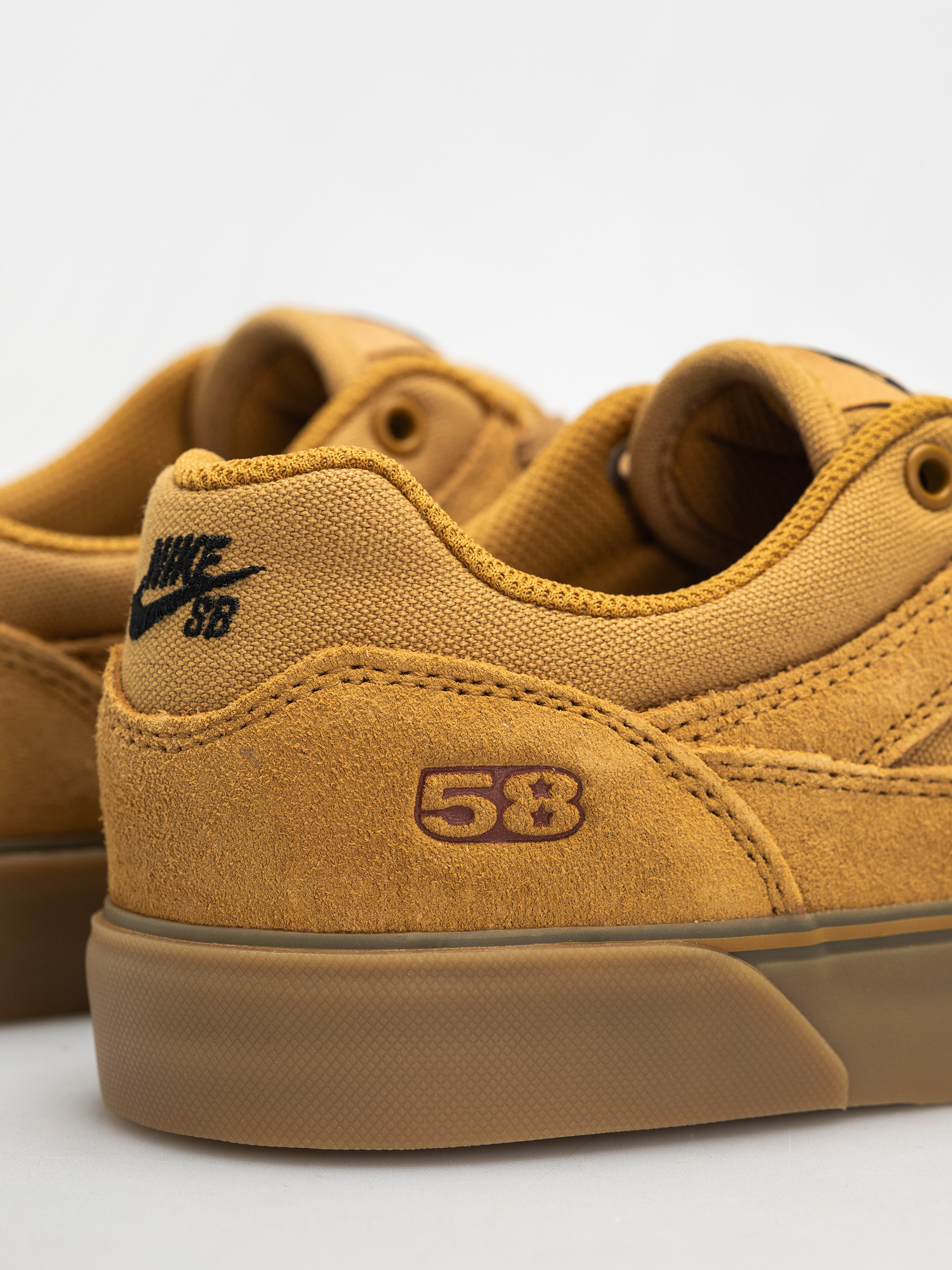 Boty Nike SB Malor TE (wheat/black wheat gum light brown)