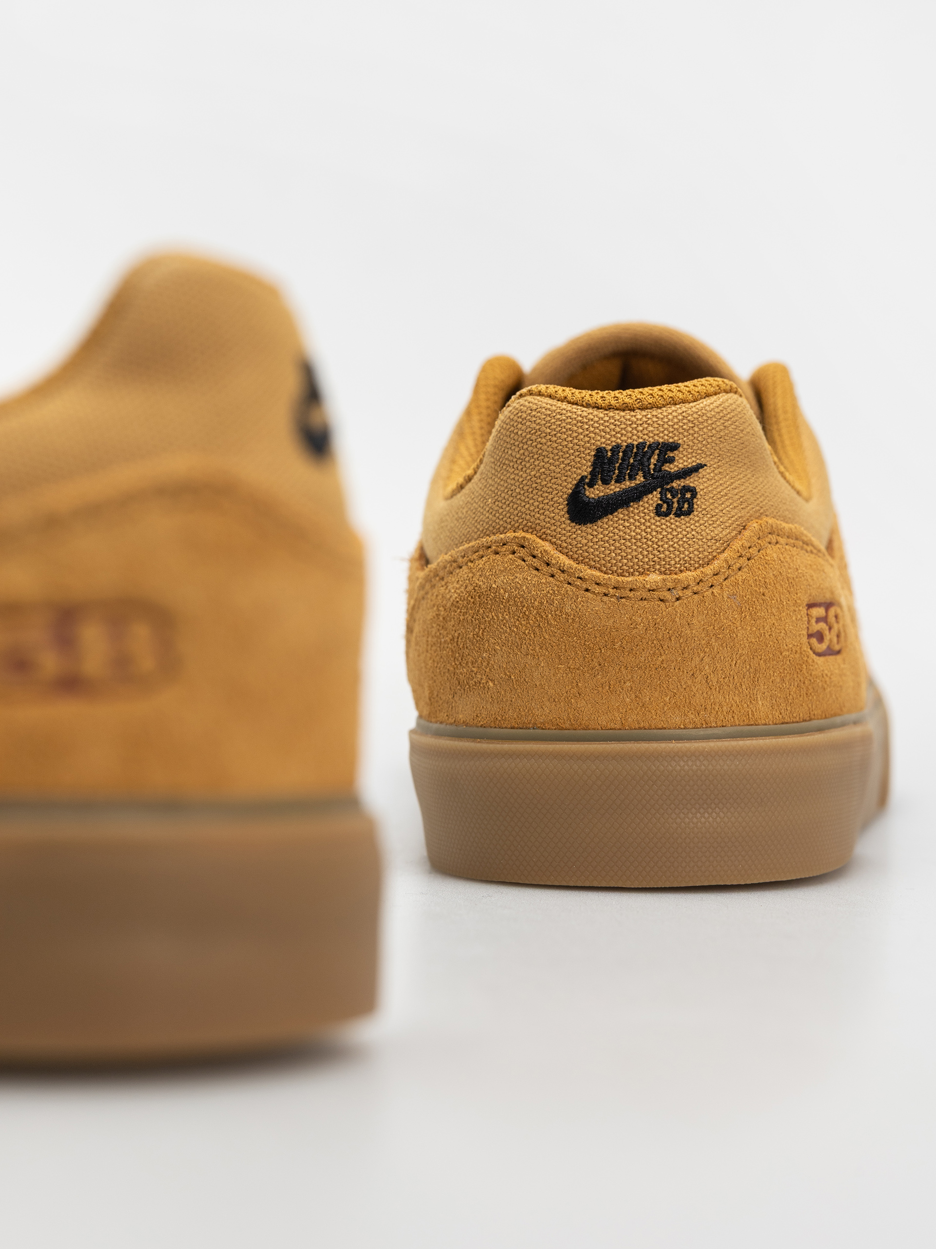 Boty Nike SB Malor TE (wheat/black wheat gum light brown)
