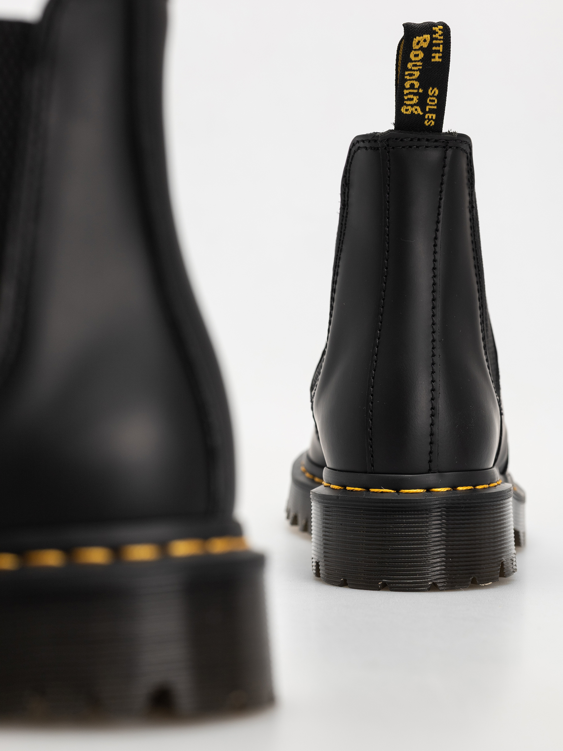 Boty Dr. Martens 2976 Bex Chelsea (black smooth)