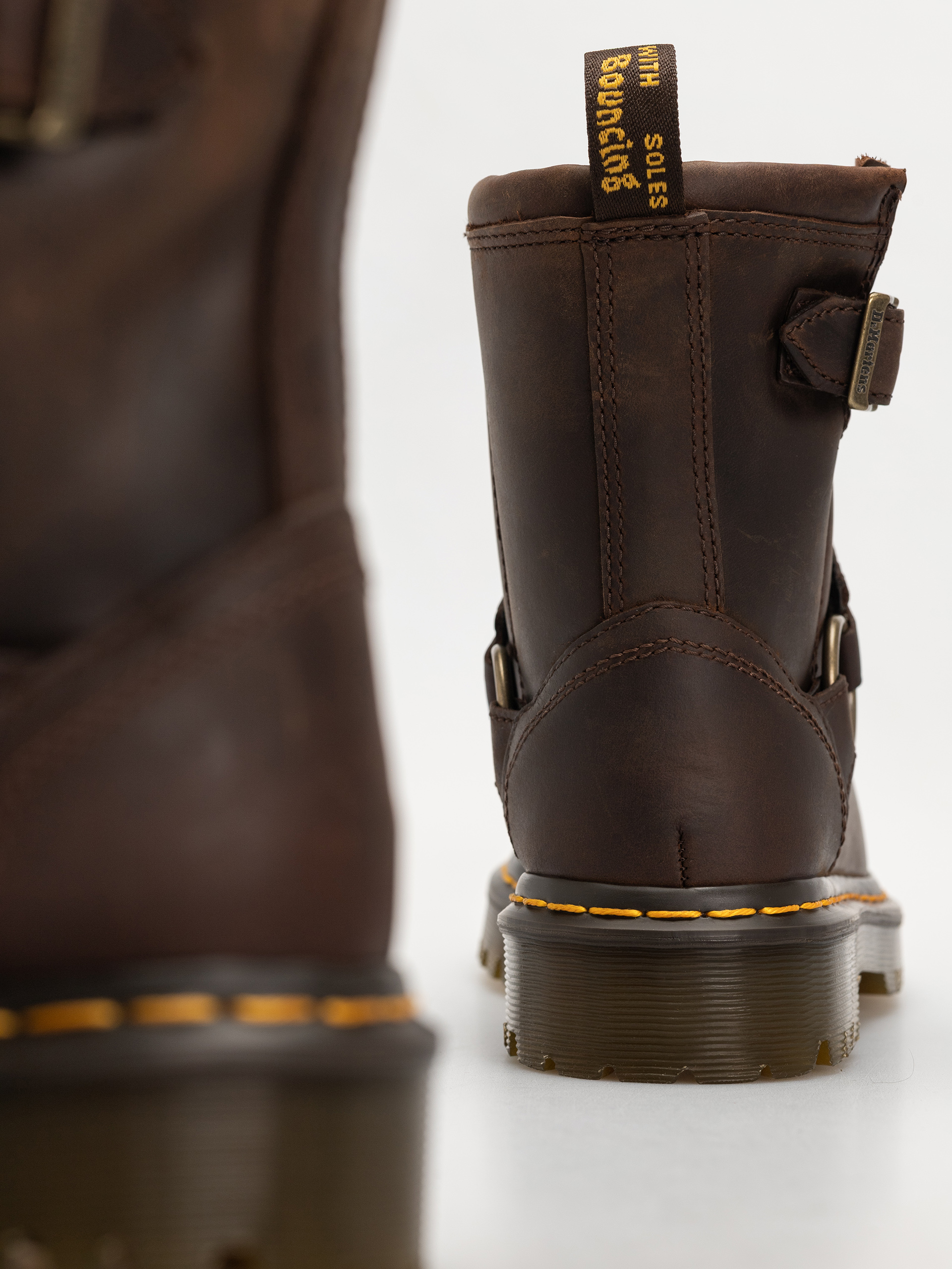 Boty Dr. Martens Anistone HRNS Ankle (dark brown crazy horse)