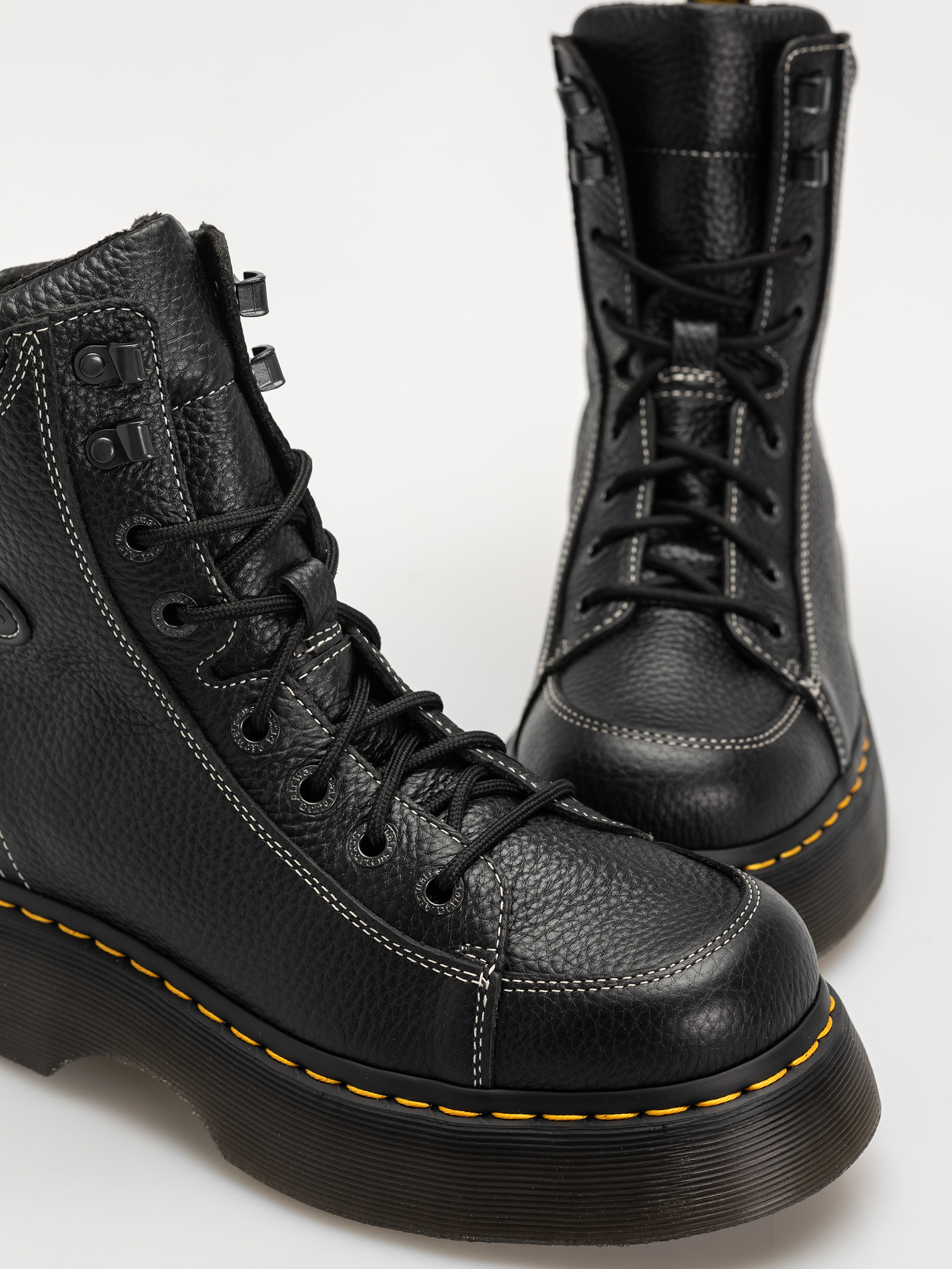 Boty Dr. Martens Buzz 8i Wmn (black milled nappa)
