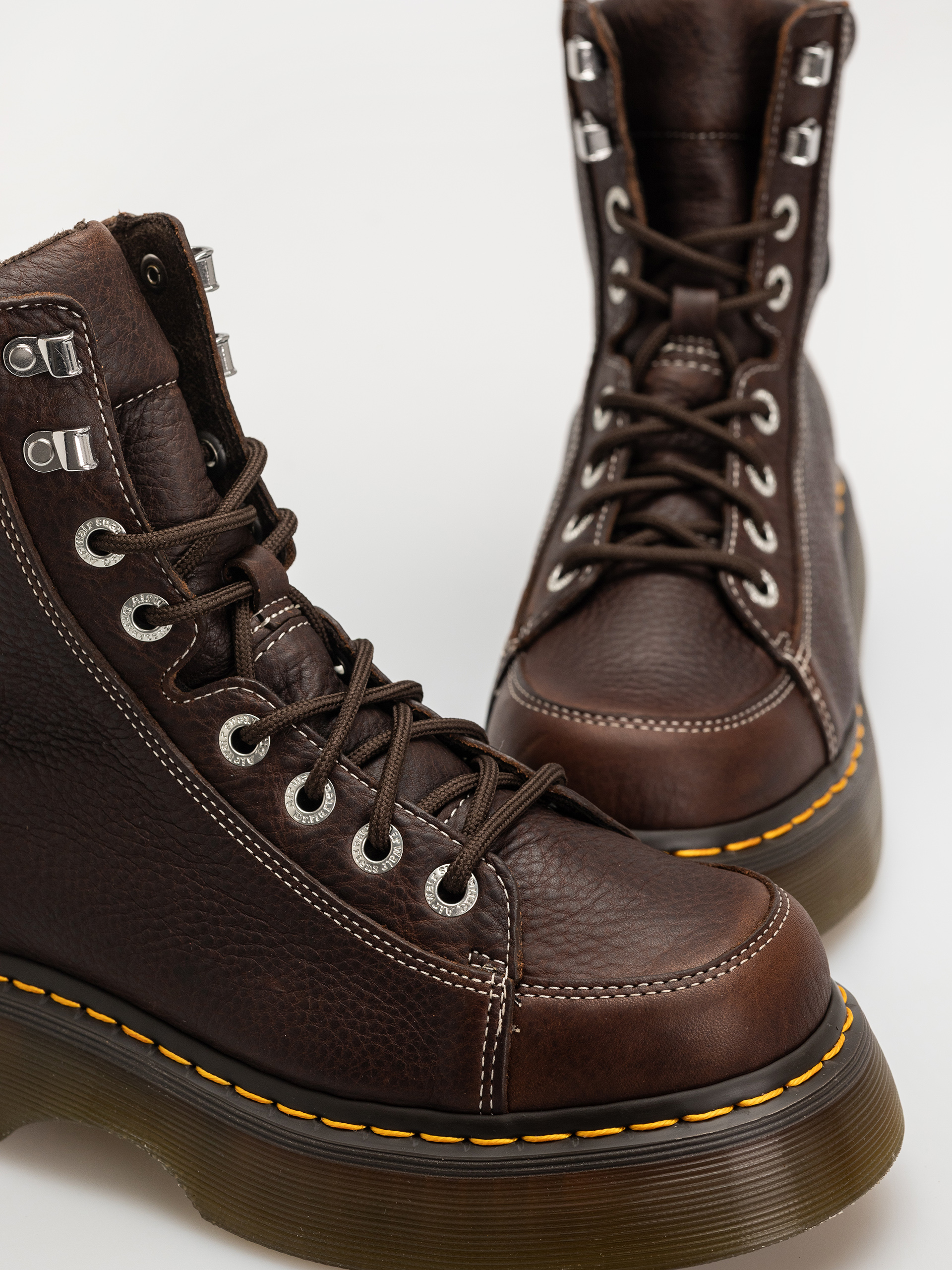 Boty Dr. Martens Buzz 8i Wmn (dark brown grizzly)