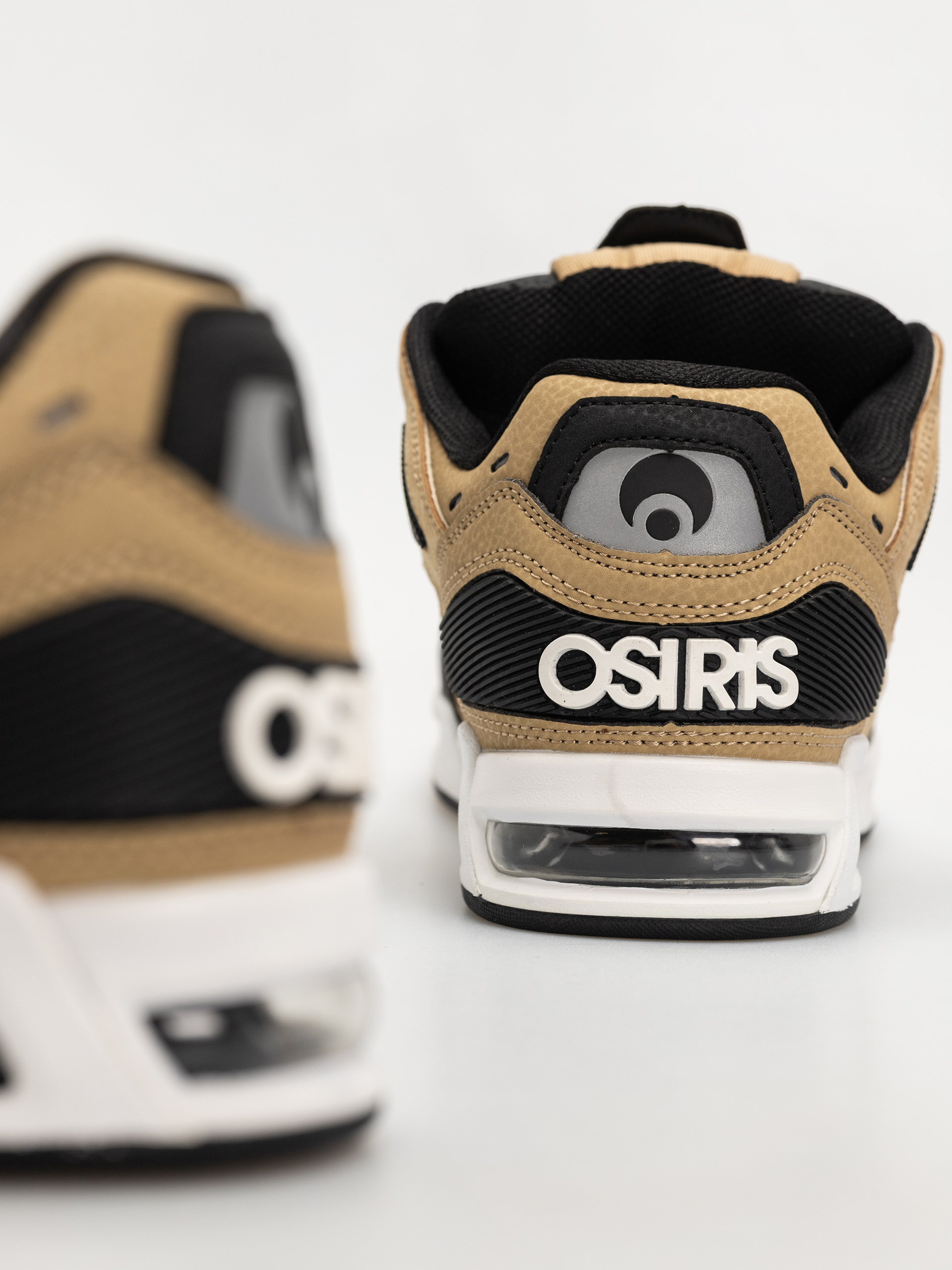Boty Osiris Peril (tan/black/white)