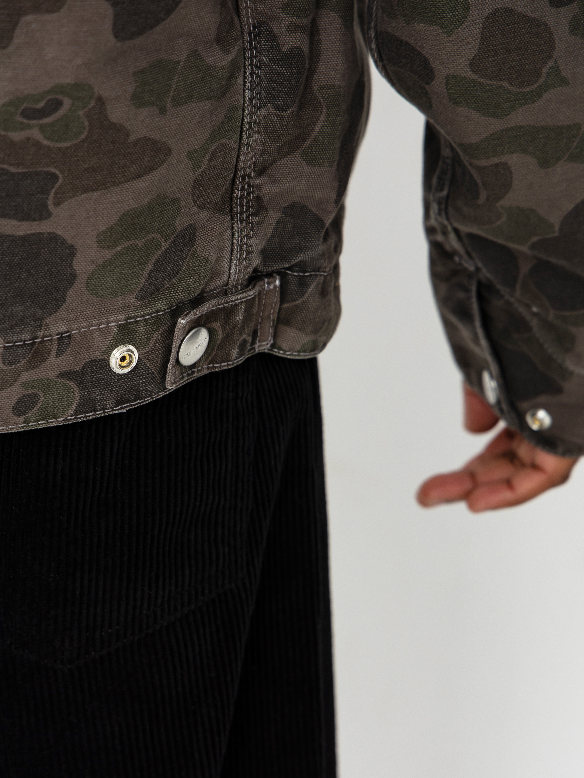 Bunda Carhartt WIP Duck Detroit (camo duck/green/porphyry/garment dyed)