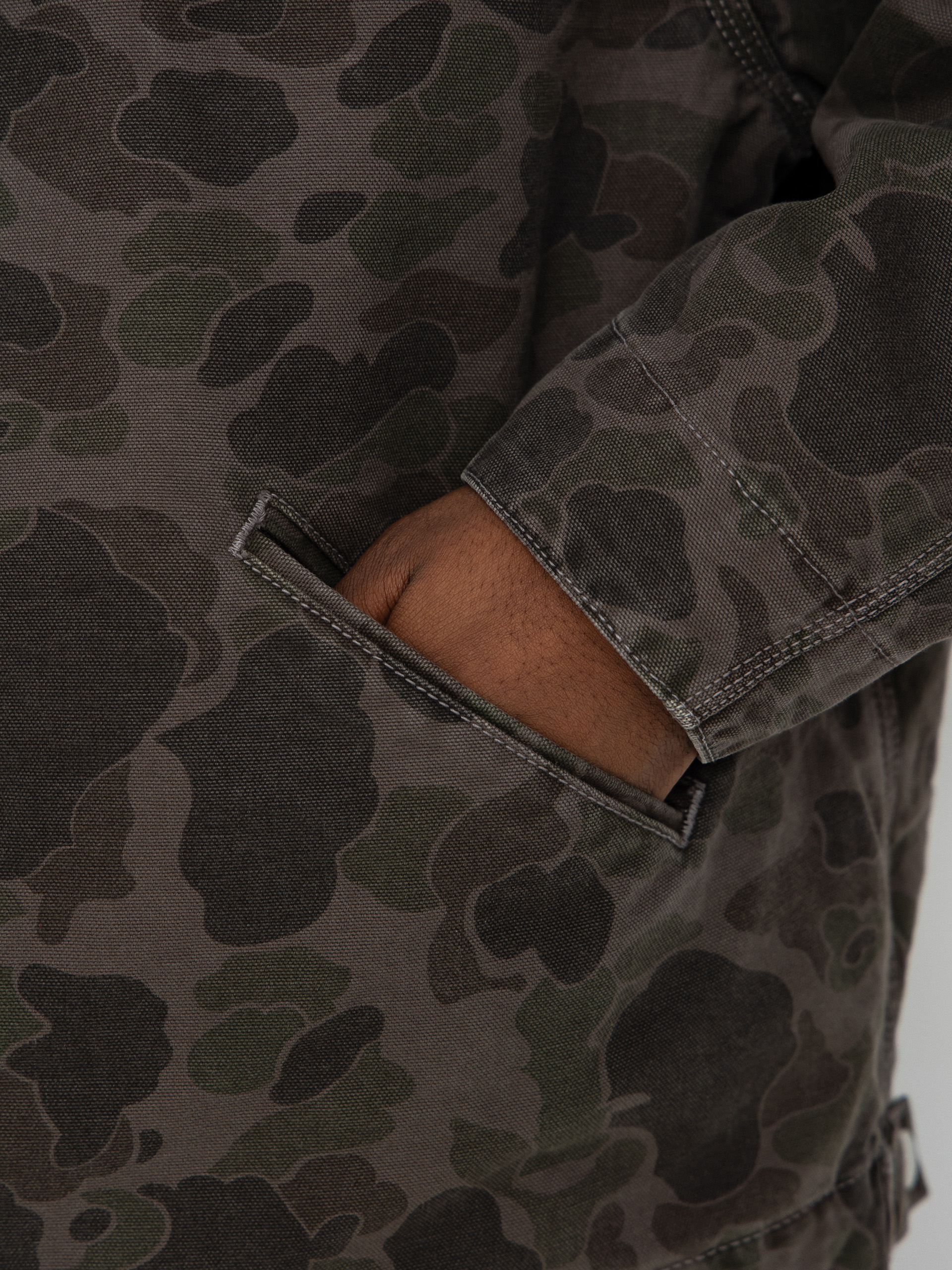 Bunda Carhartt WIP Duck Detroit (camo duck/green/porphyry/garment dyed)