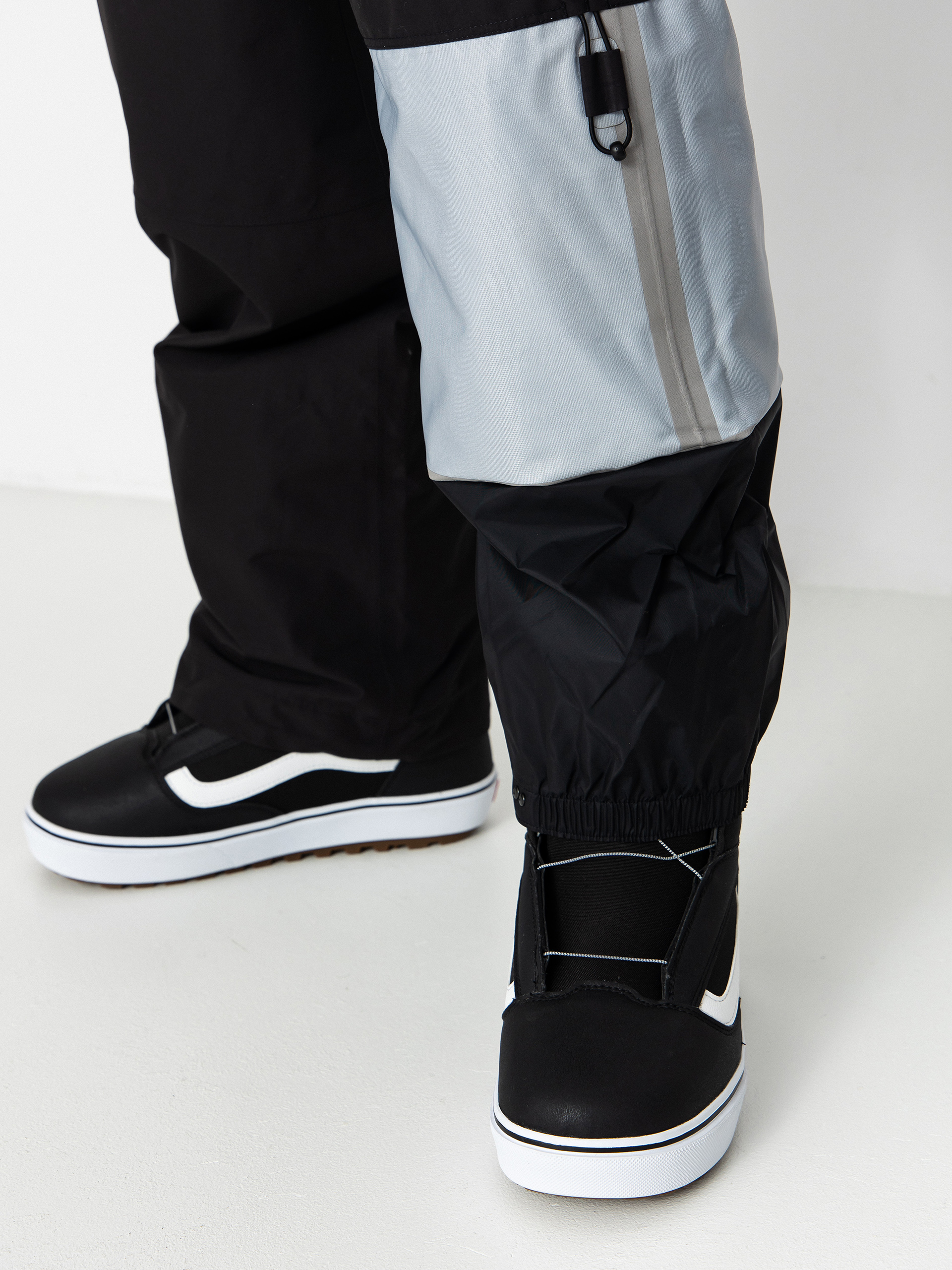 Pánské Snowboardové kalhoty  Vans MTE High Country 3L 2.0 (black)