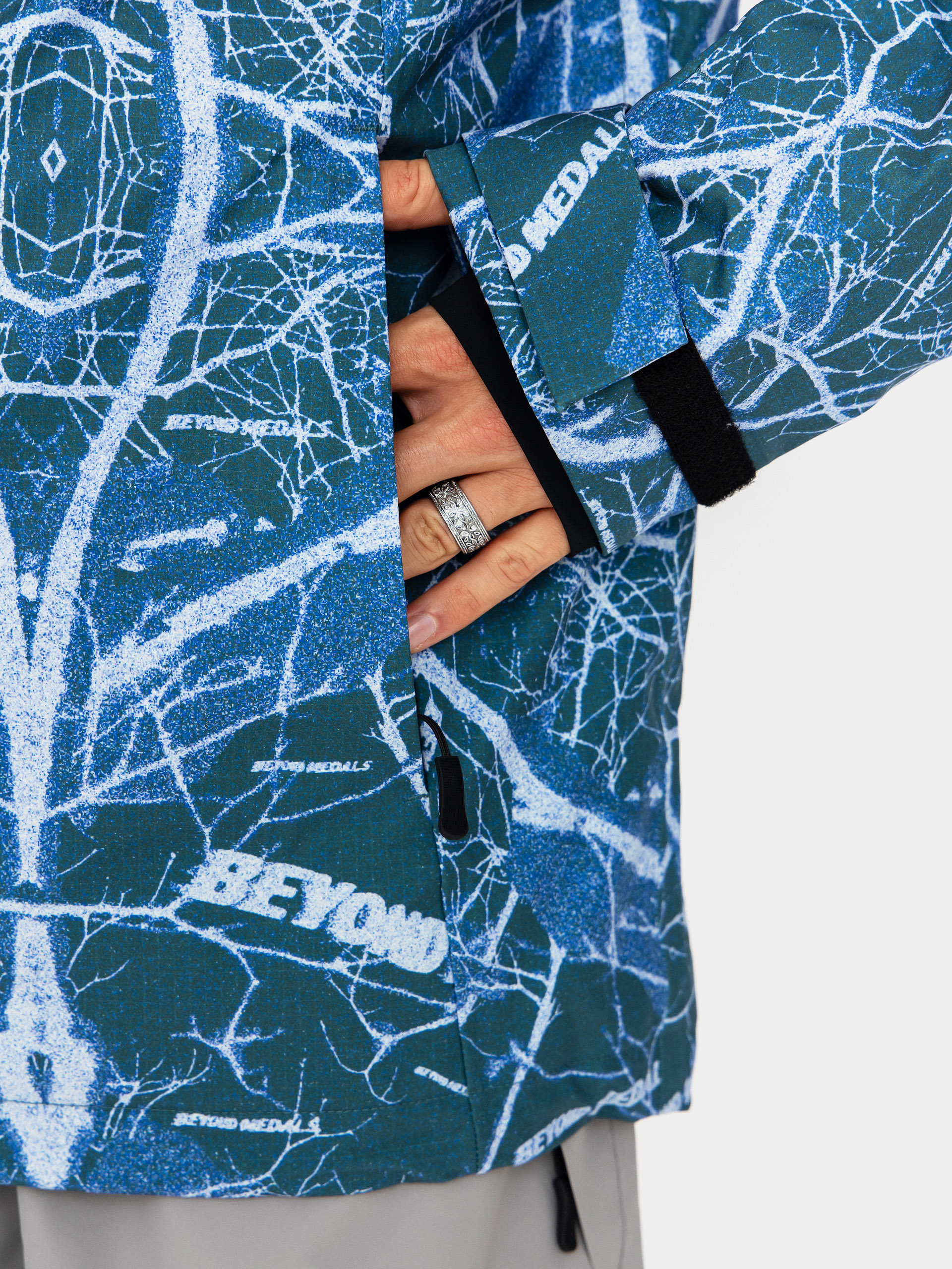 Pánská Snowboardová bunda Beyond Medals Fullzip Shirakaba 2L (print)