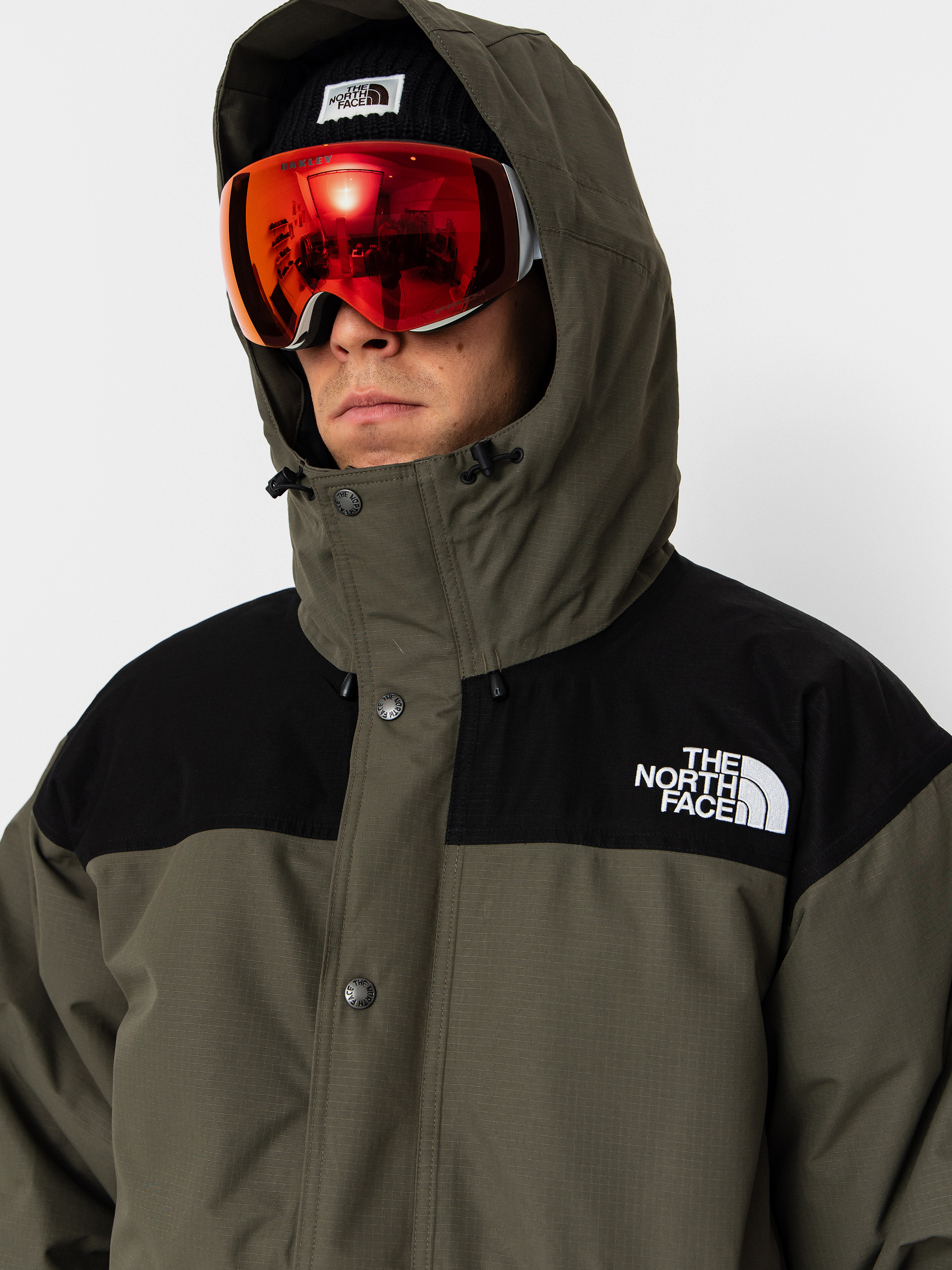 Bunda The North Face Mountain Down (new taupe green/tnf black)