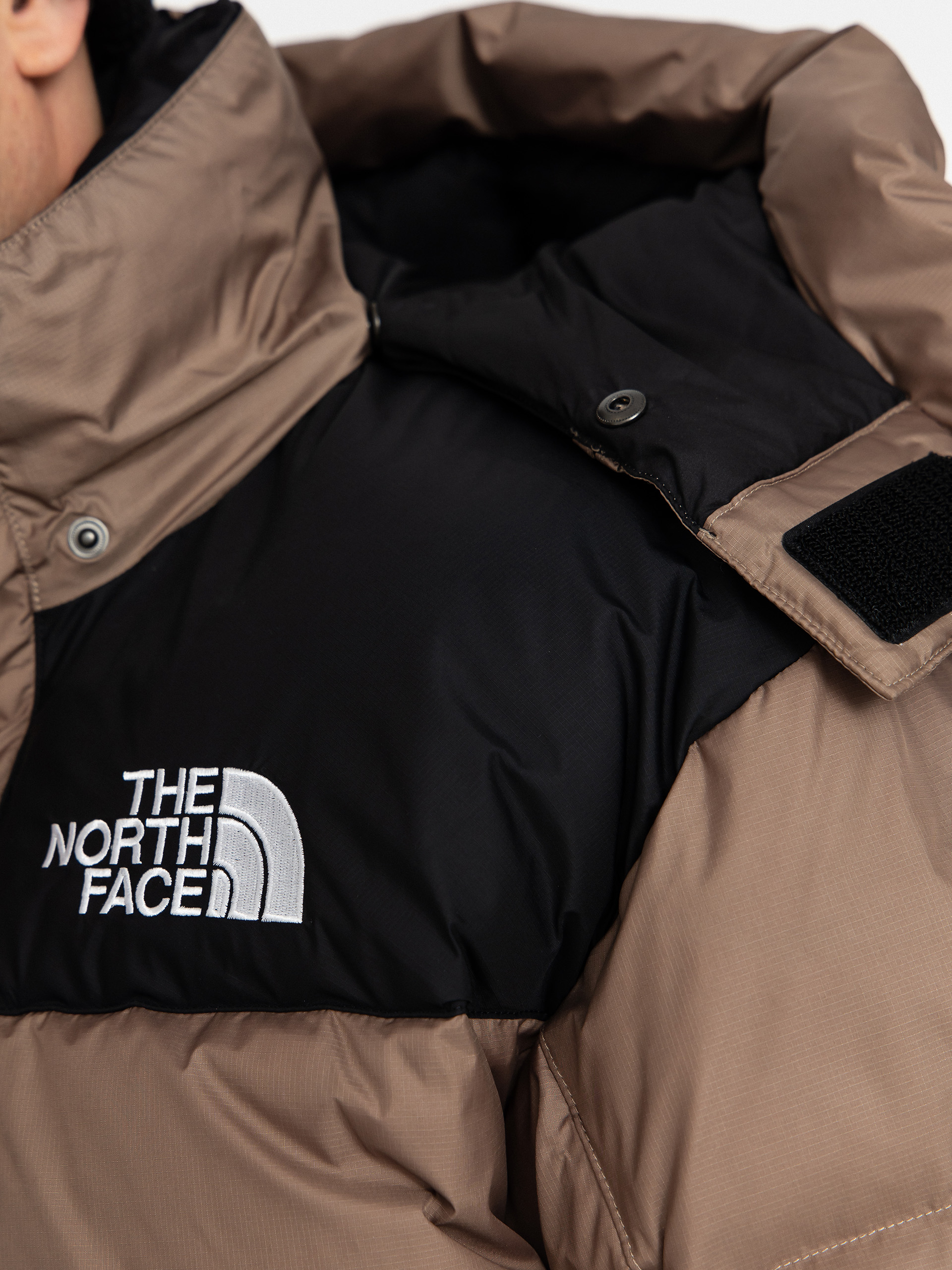 Bunda The North Face Hmlyn Baltoro (mocha brown/tnf black)
