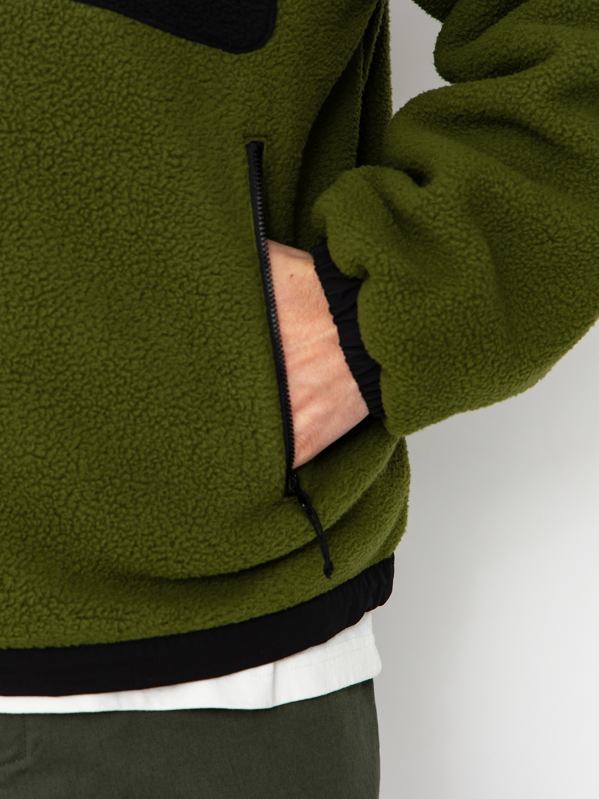 Bunda The North Face Yumiori Reversible (tnf black/woodland gree)