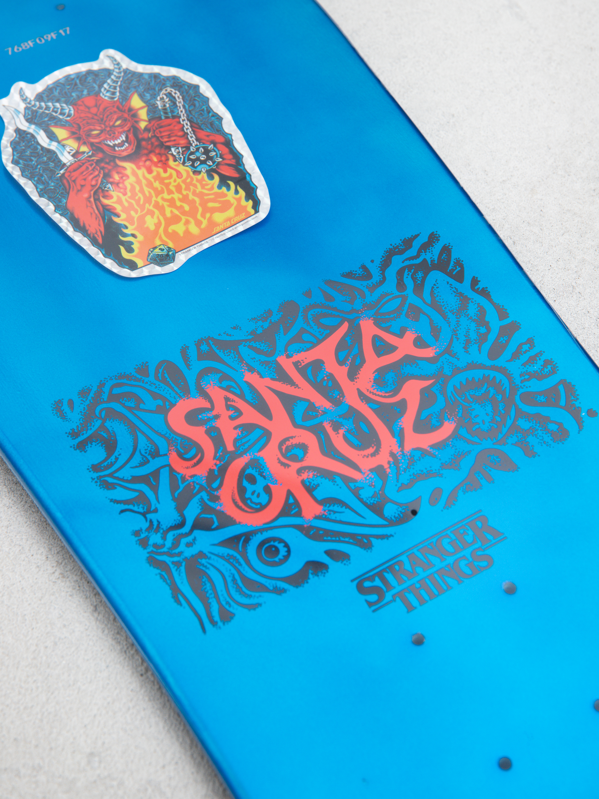 Deska Santa Cruz X Stranger Things Knox Hellfire Pit