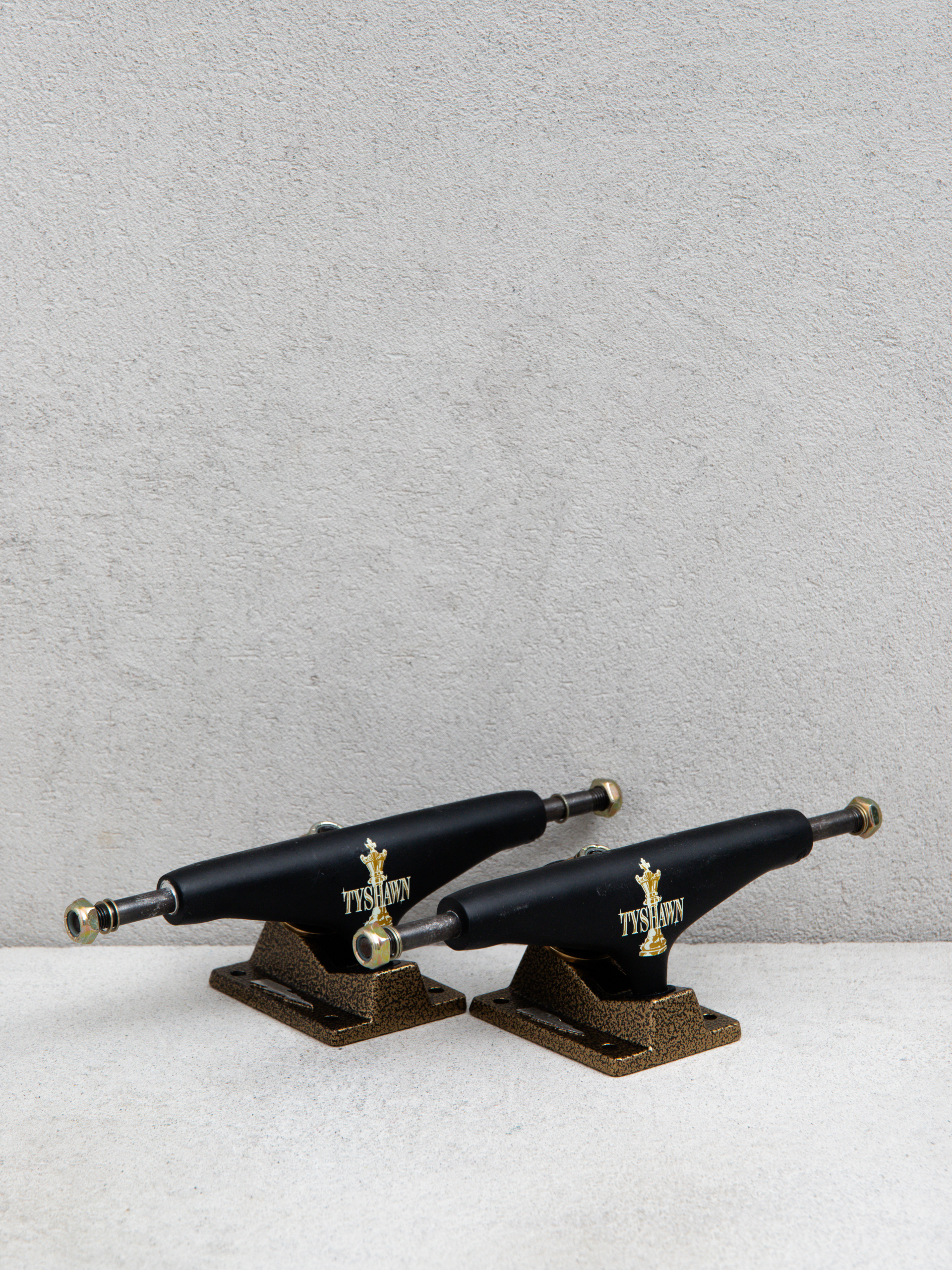 Trucky Thunder Tyshawn Endgame Pro Editions (black/gold)