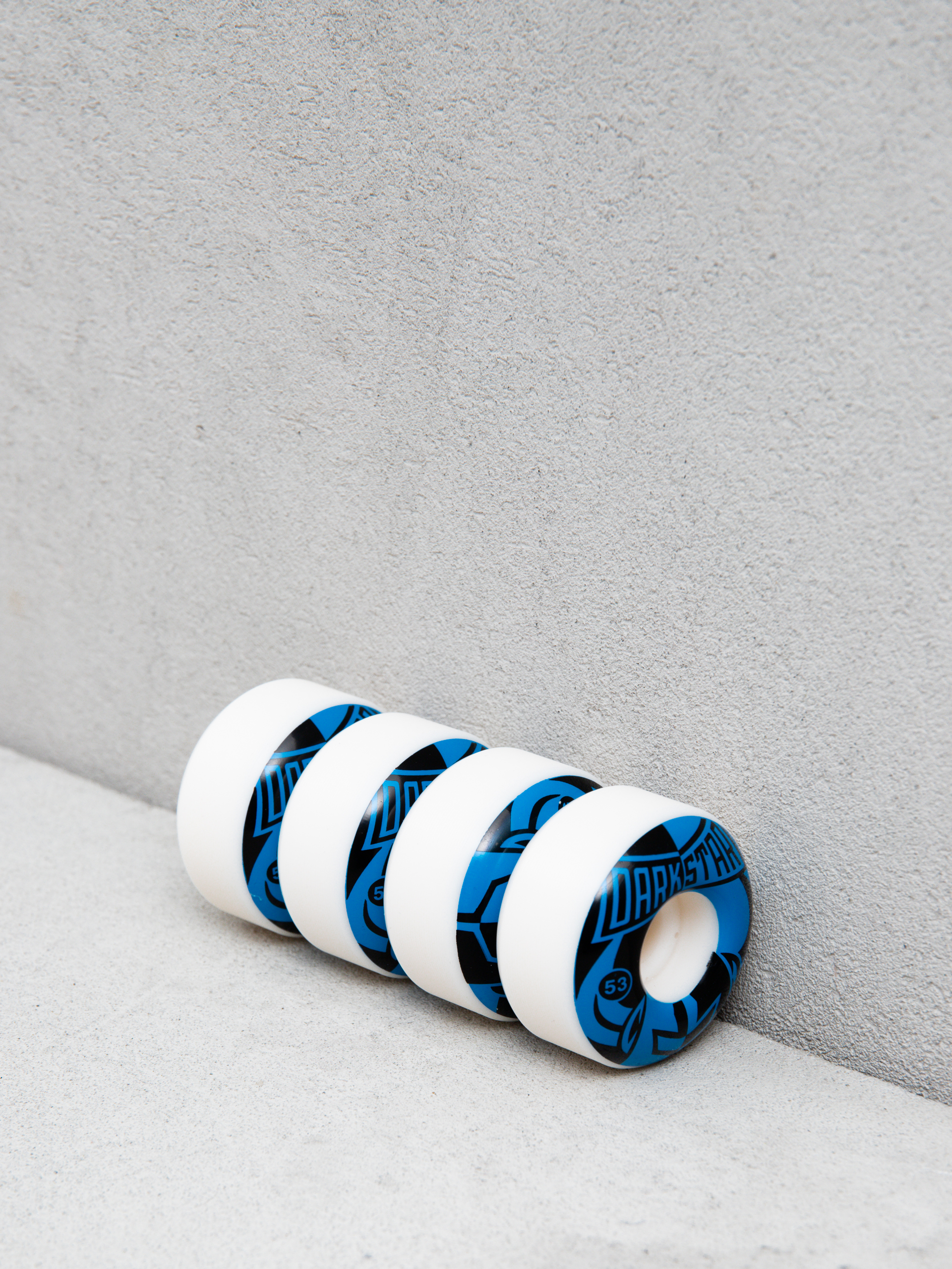 Kolečka Darkstar Divide (black/blue)