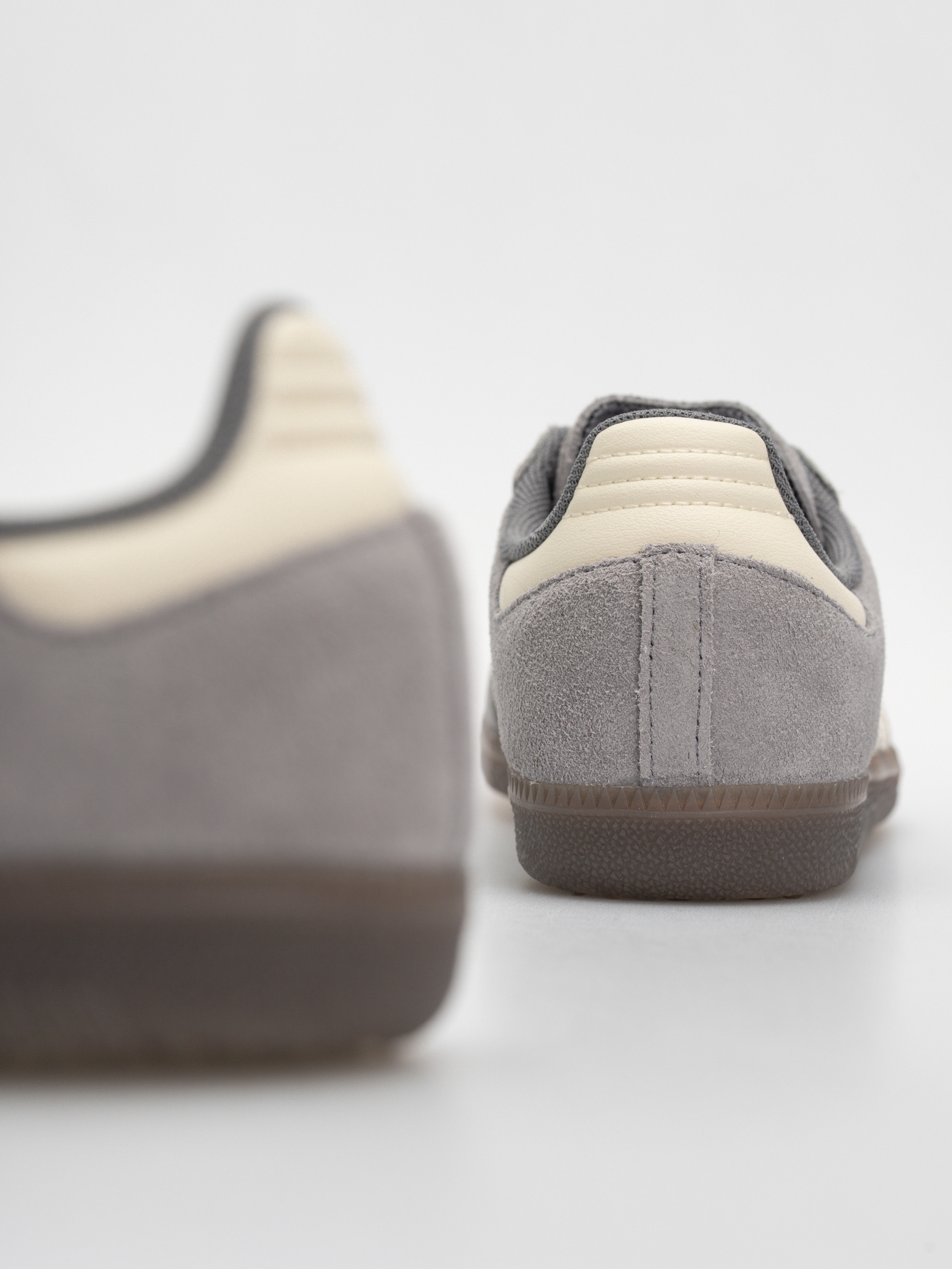 Boty adidas Samba Adv (grefou/crewht/grethr)