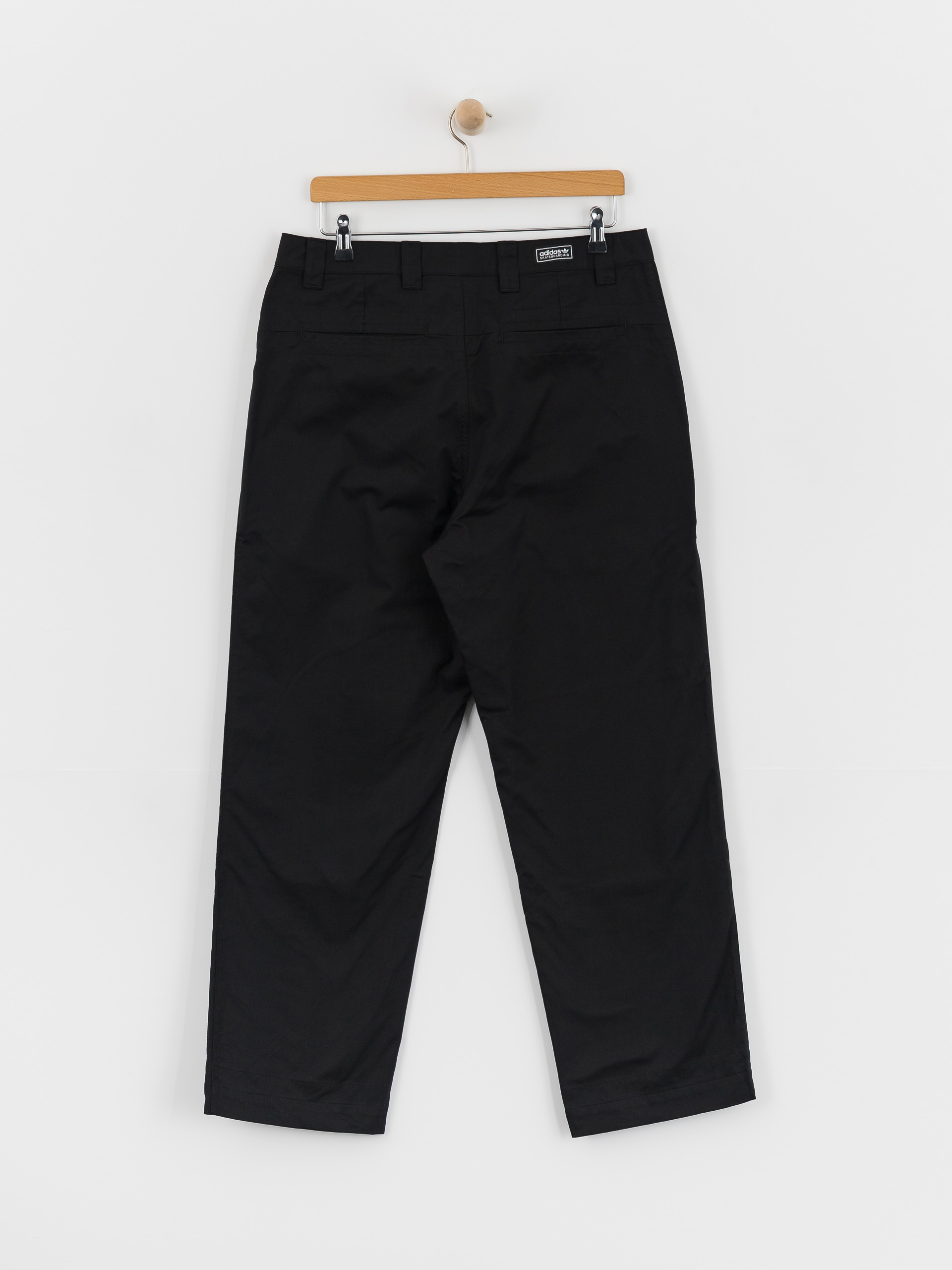 Kalhoty adidas Skt Chino (black)