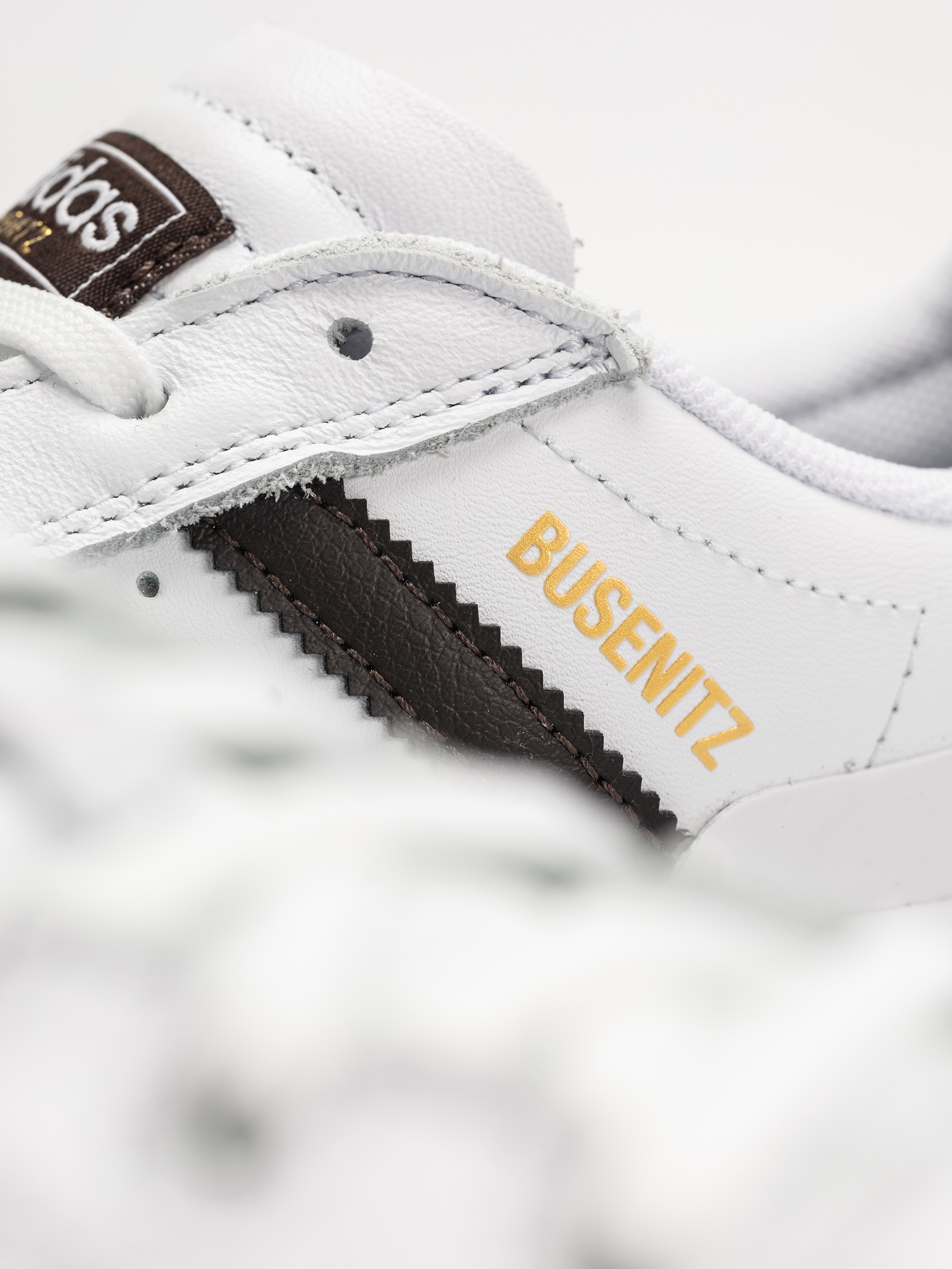 Boty adidas Busenitz Vulc II (ftwwht/goldmt)