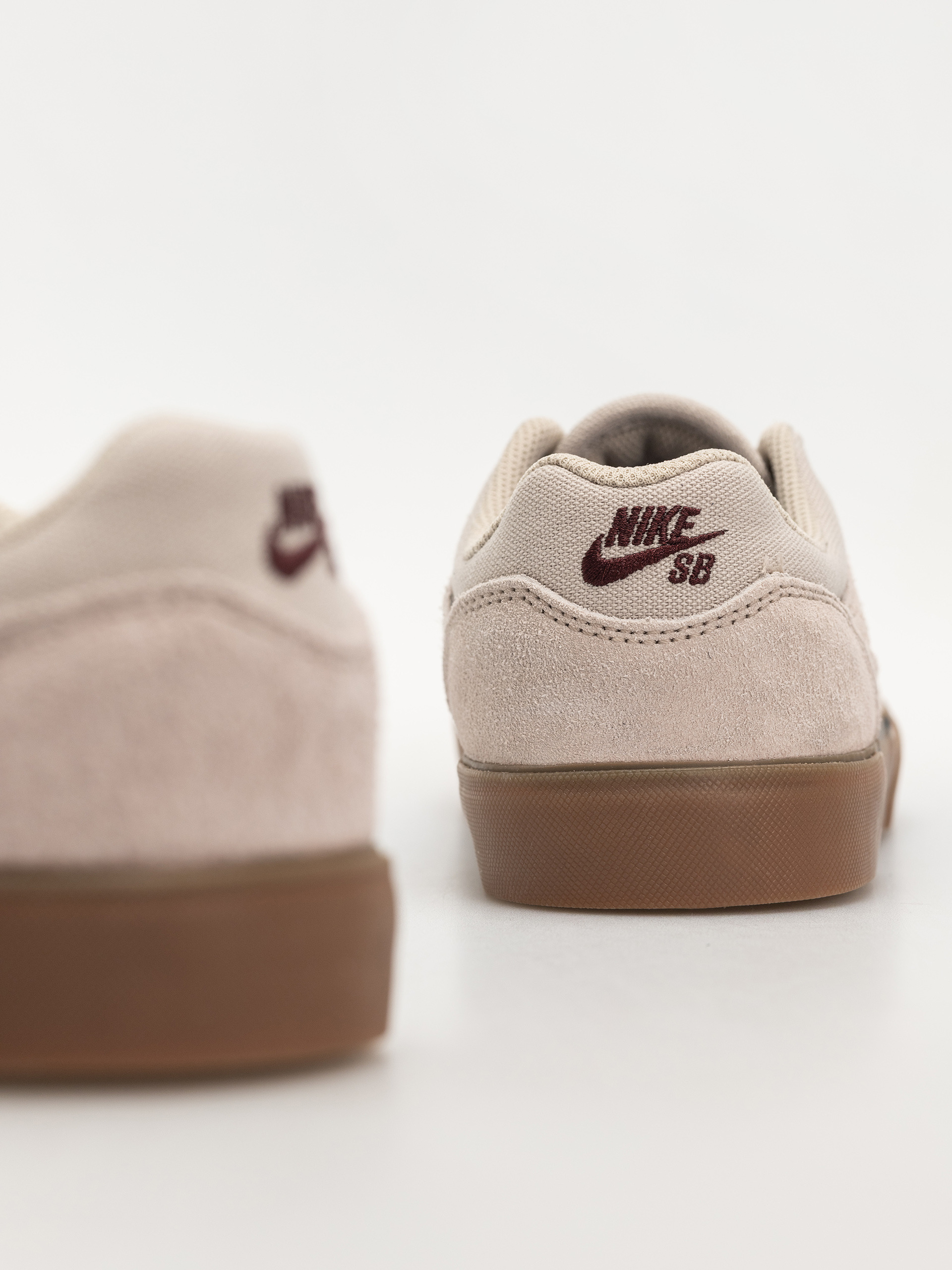 Boty Nike SB Malor (cream ii/burgundy crush phantom)