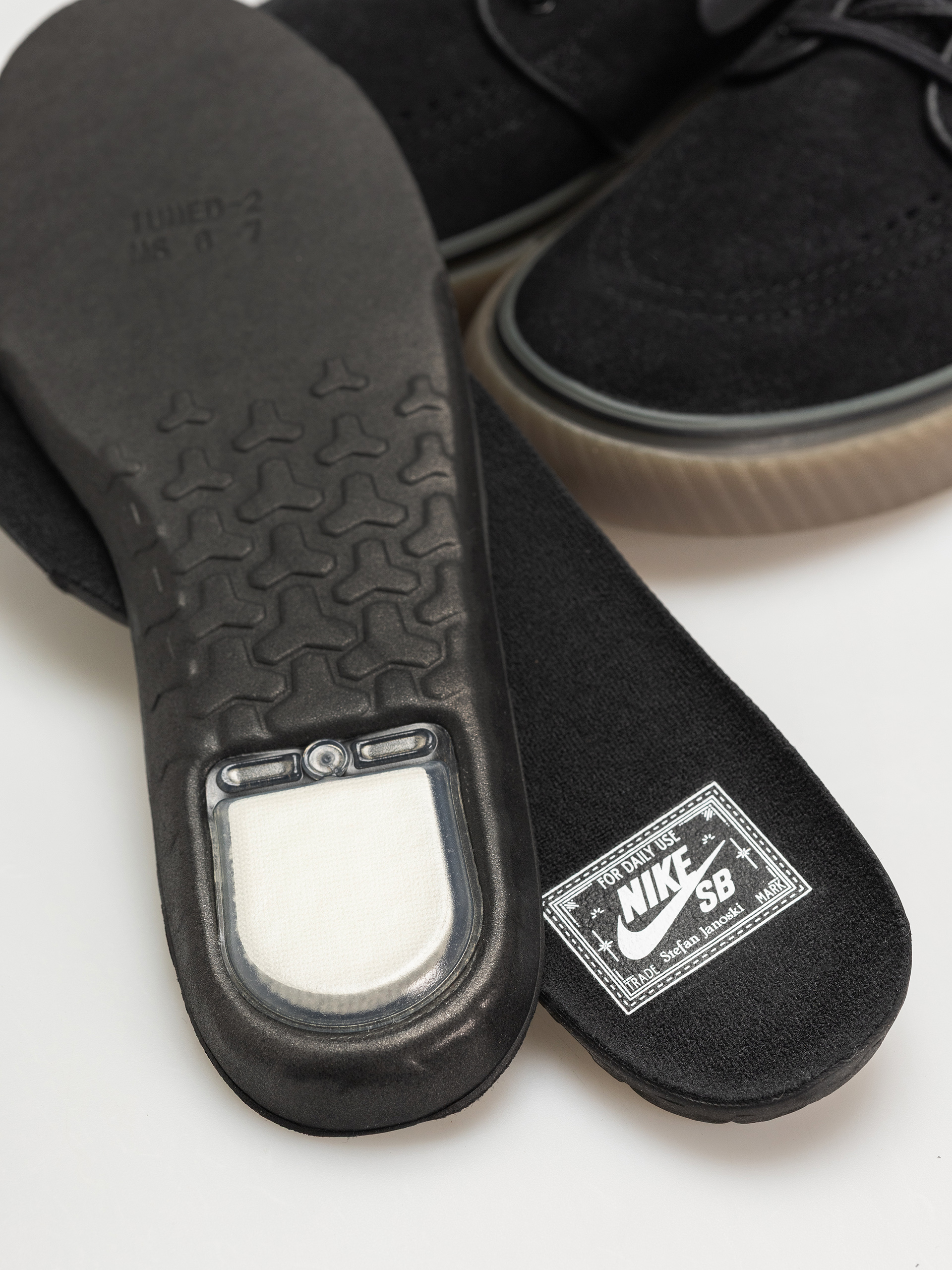 Boty Nike SB Zoom Janoski Og+ (black/white black gum light brown)