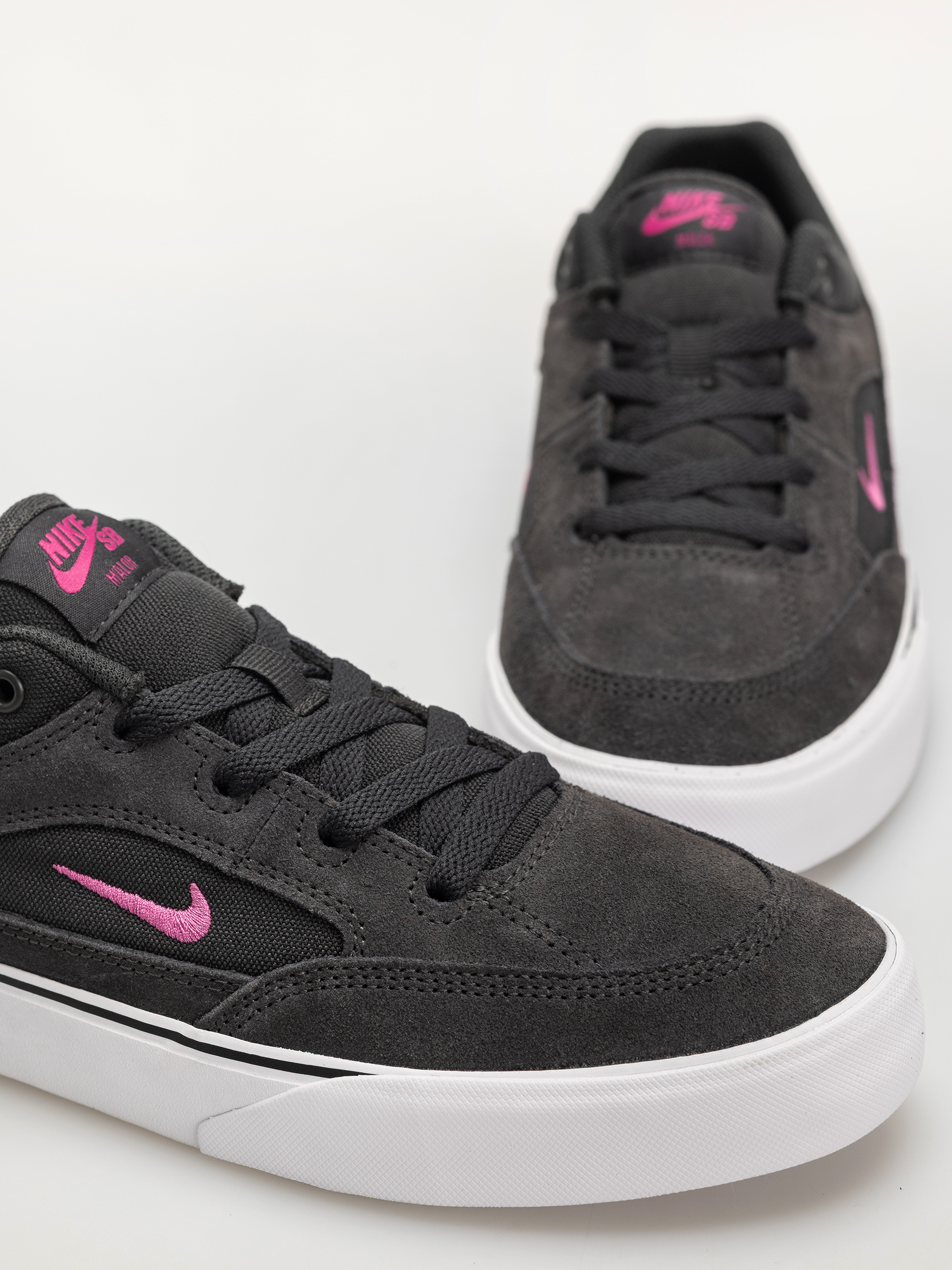 Boty Nike SB Malor (dk smoke grey/rave pink dk smoke grey)