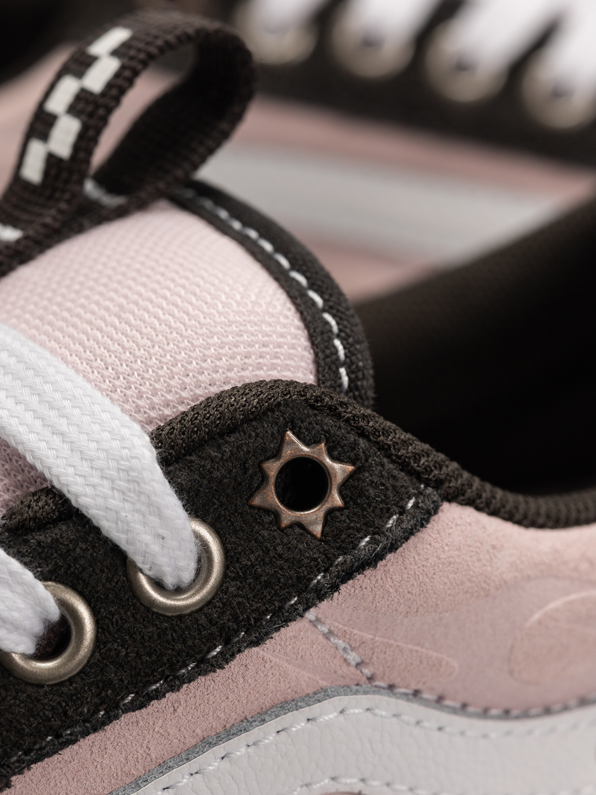 Boty Vans Skate Old Skool 36 + (black/pink)