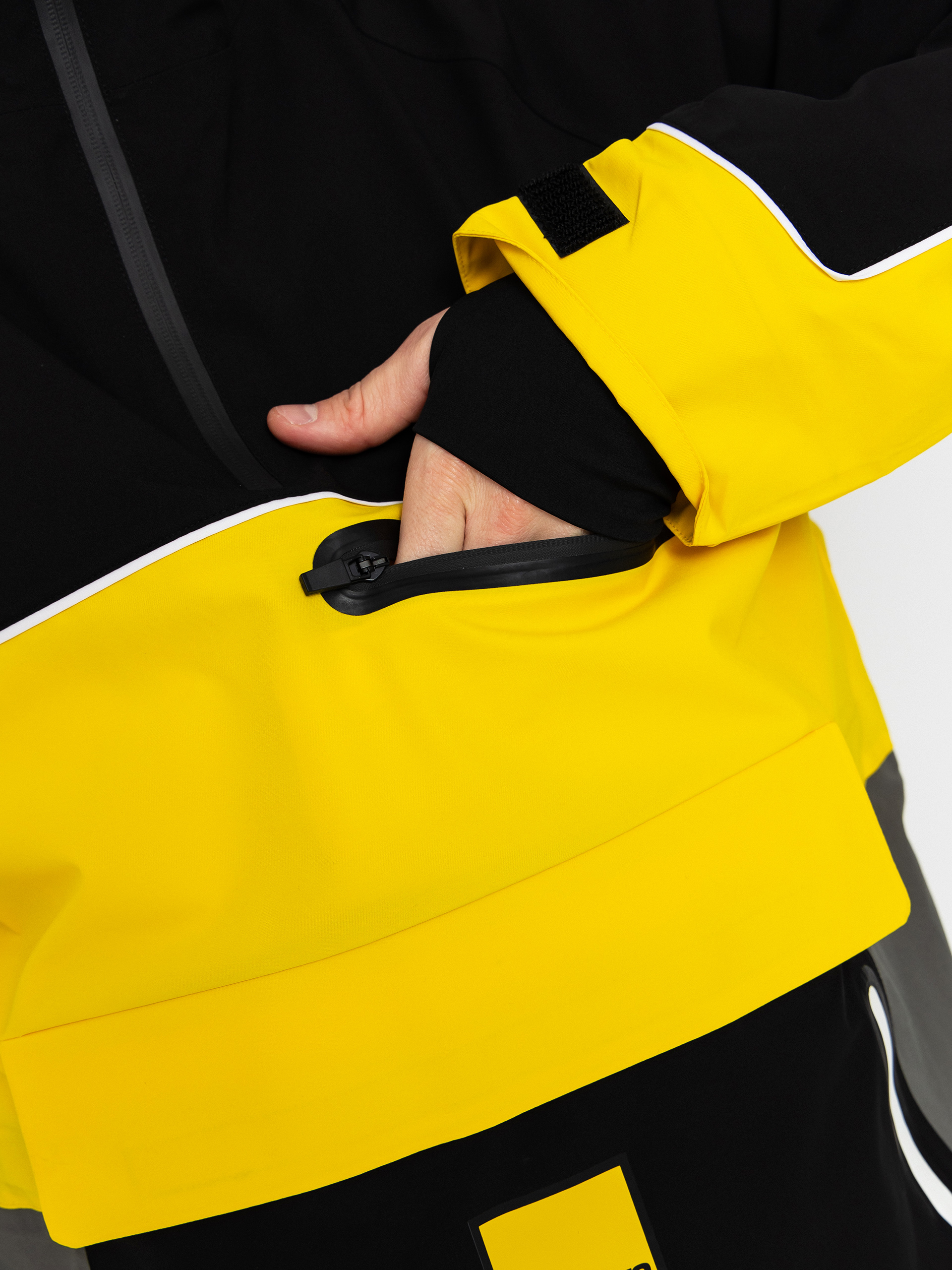 Pánská Snowboardová bunda ThirtyTwo Light Anorak (black/yellow)