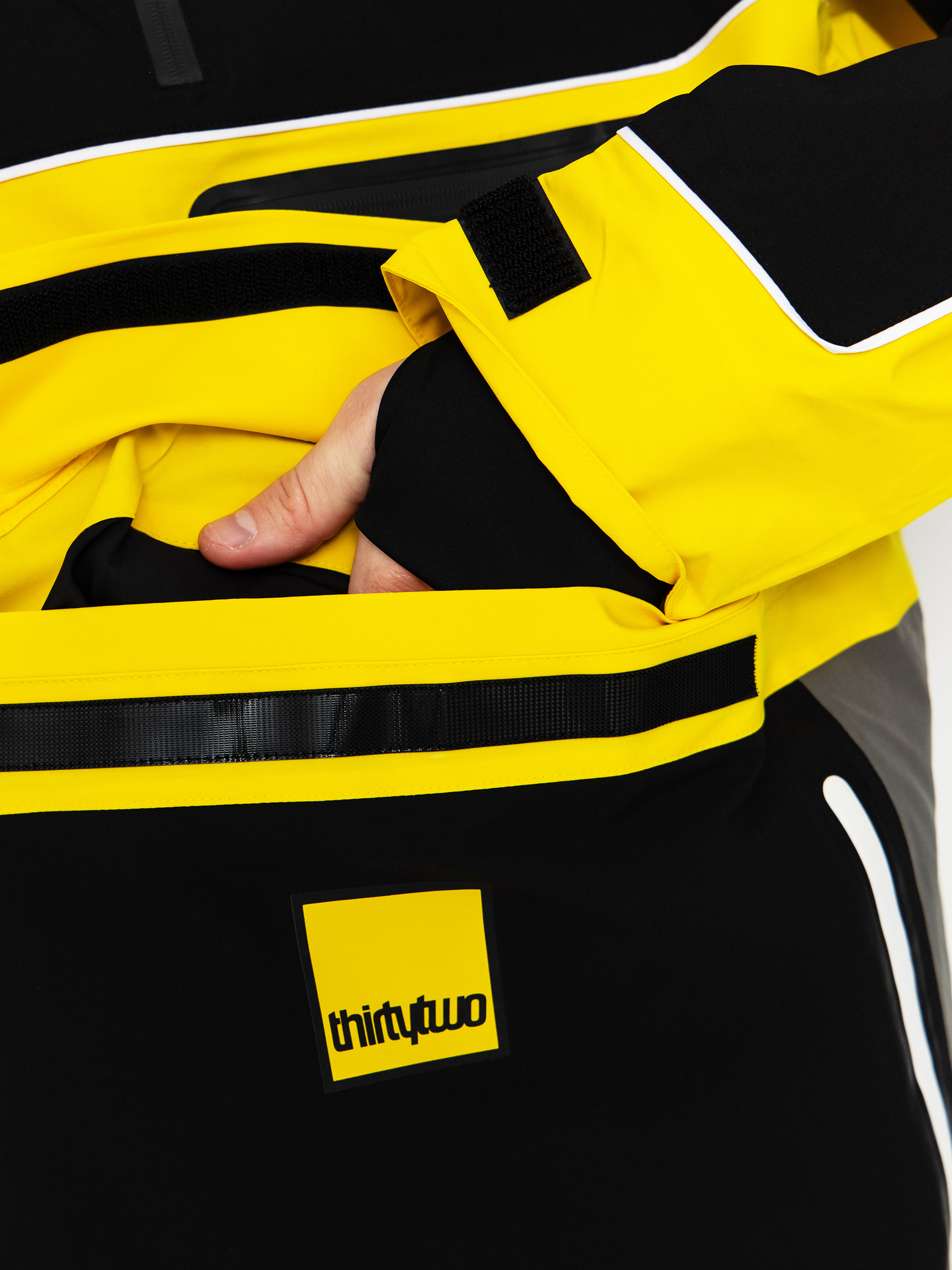 Pánská Snowboardová bunda ThirtyTwo Light Anorak (black/yellow)