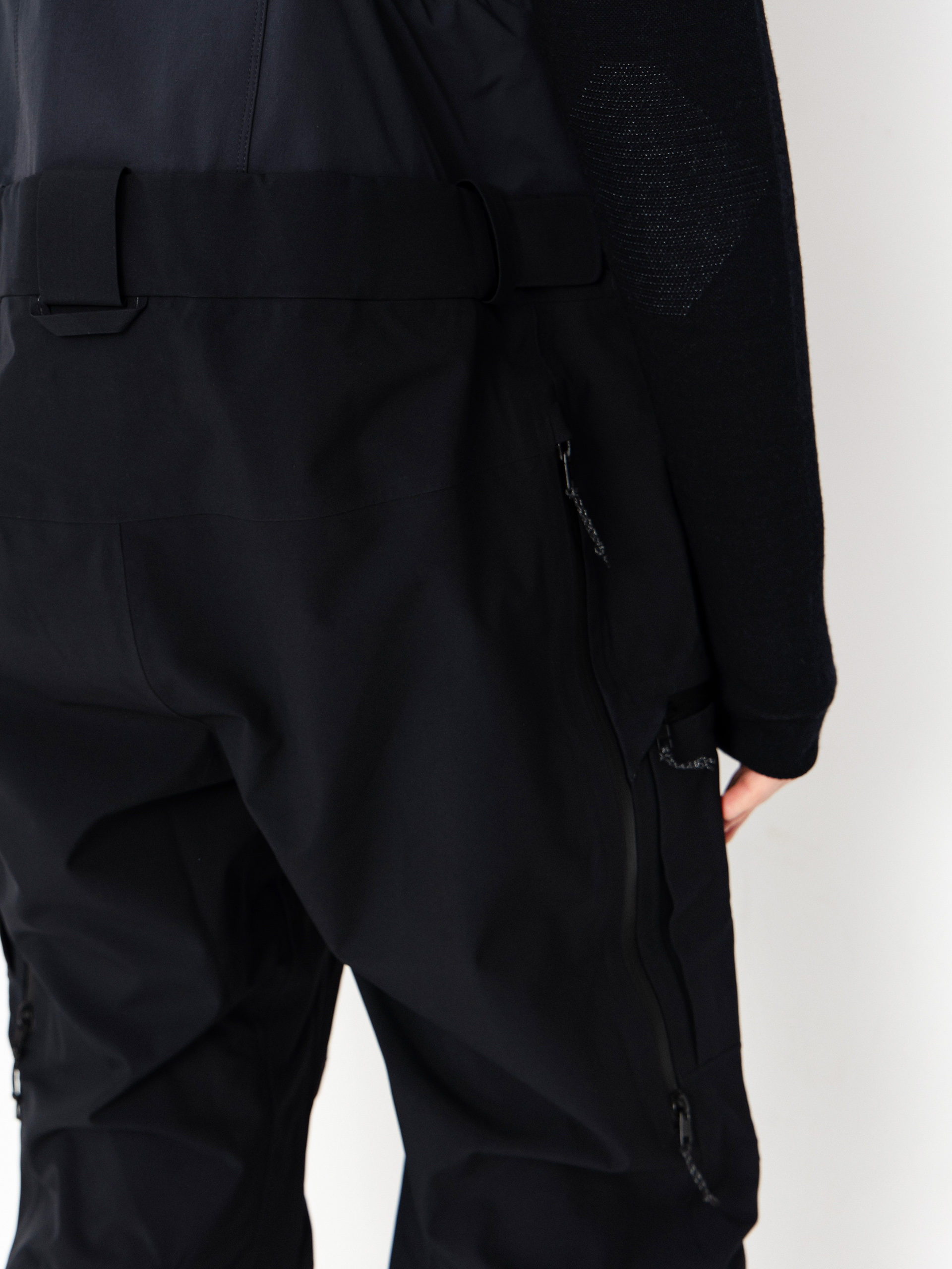 Pánské Snowboardové kalhoty  Jones Snowboards Shralpinist Str Rec Bib (stealth black)