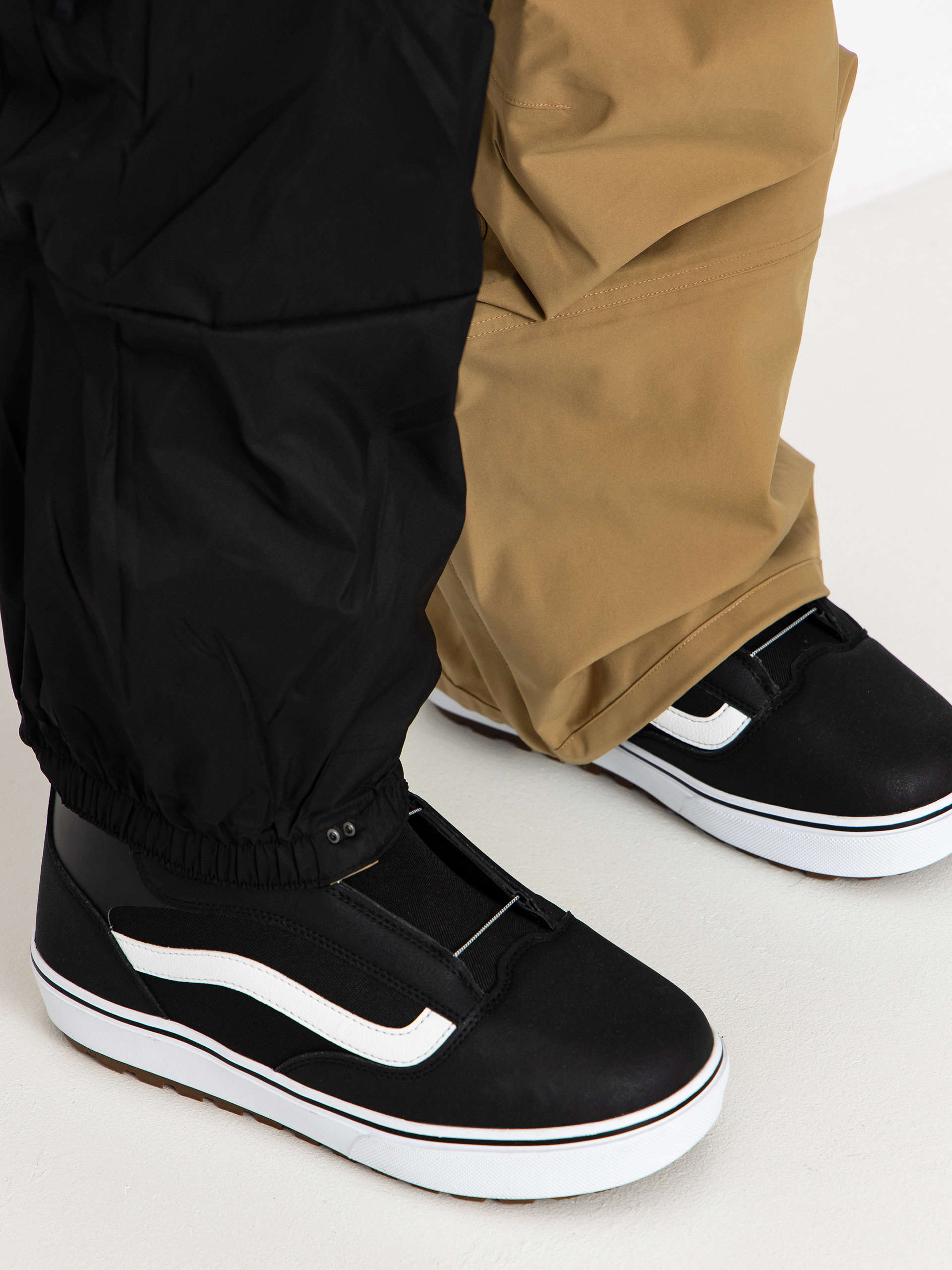 Pánské Snowboardové kalhoty  ThirtyTwo Basement Bib (khaki)