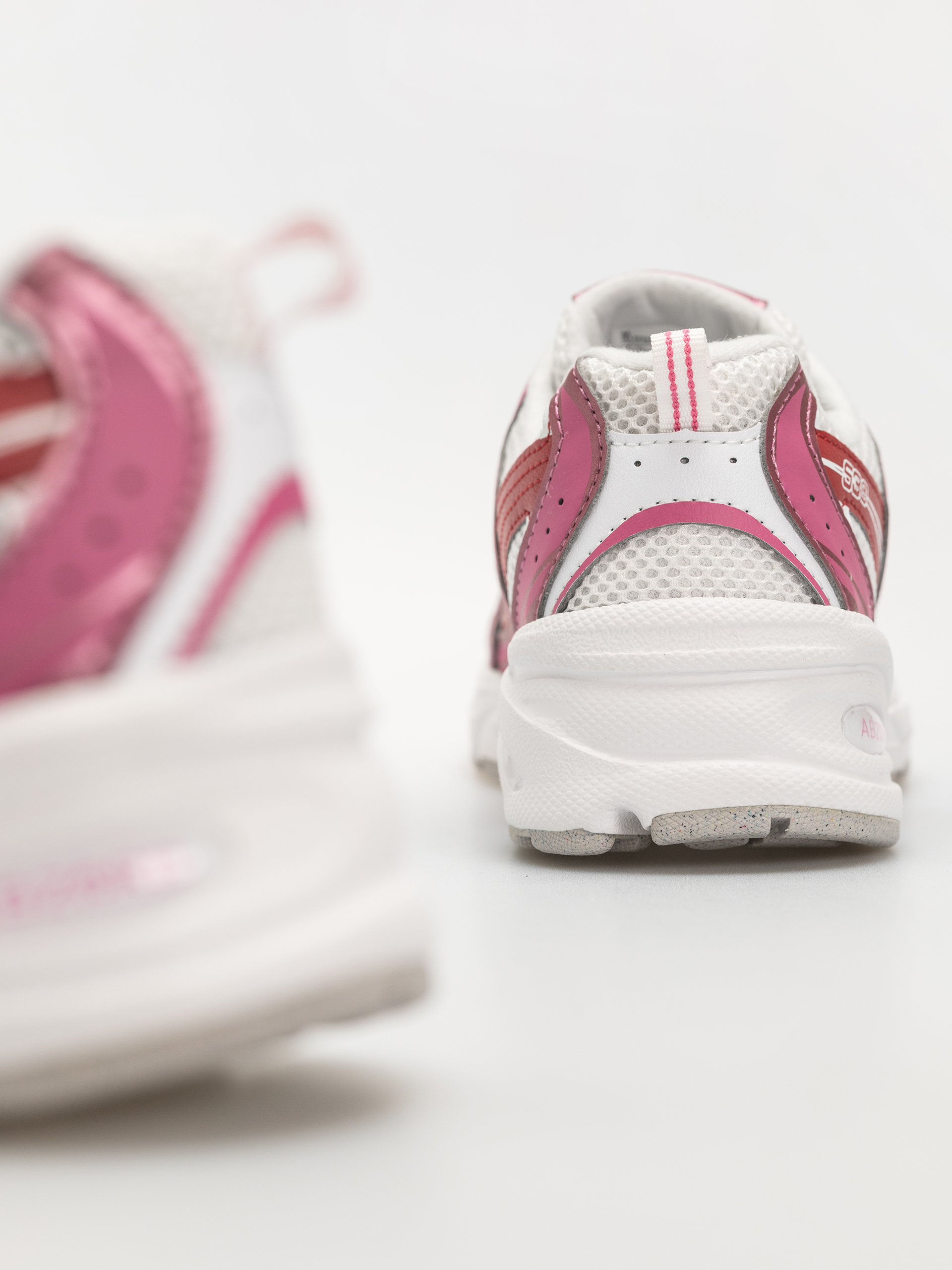 Boty New Balance 530 JR (pink satin/shadow red)