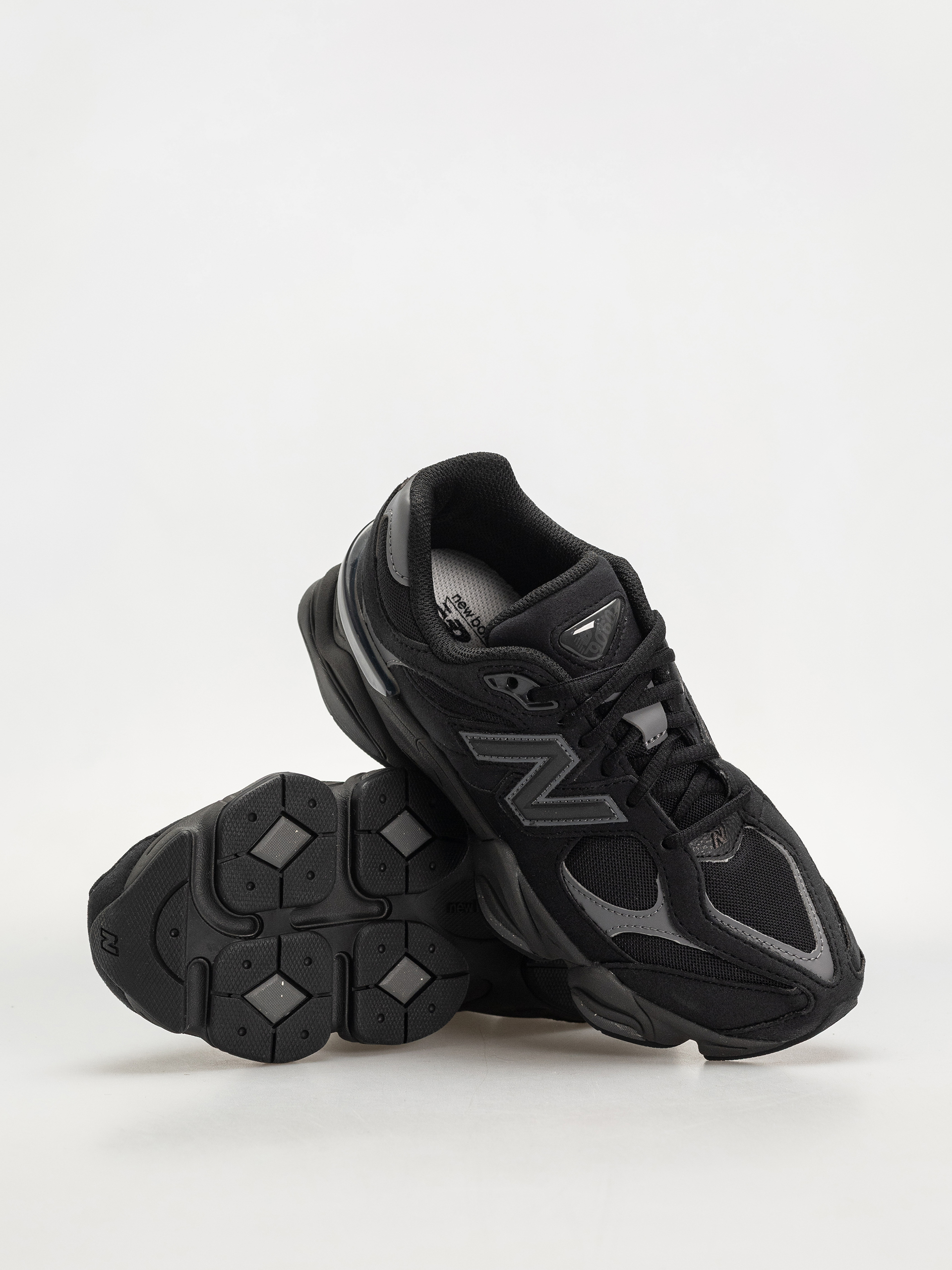 Boty New Balance 9060 JR (black/castlerock)